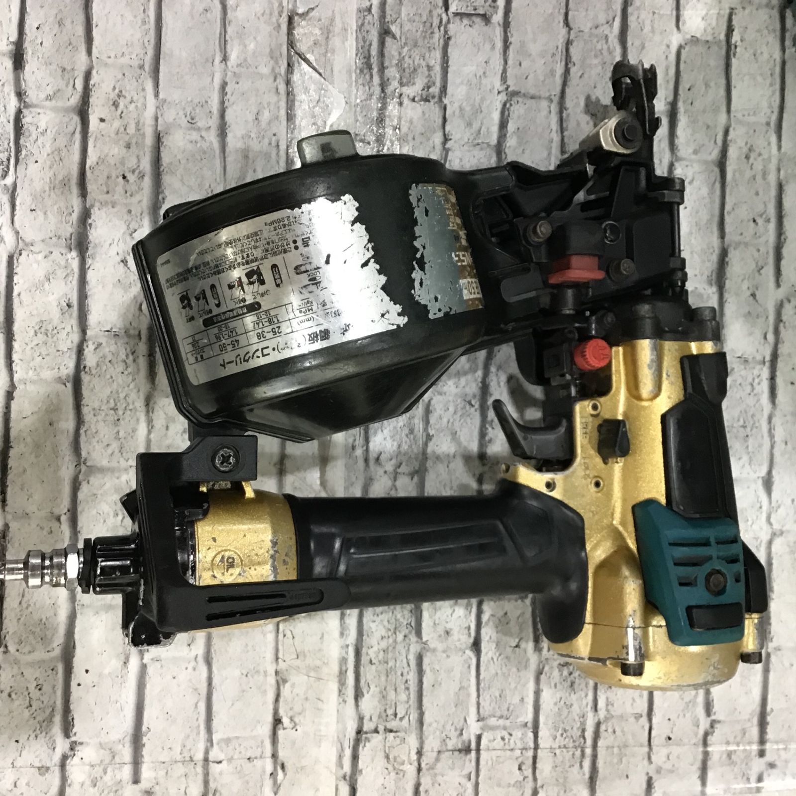 マキタ 50mm 高圧エア釘打 エアダスタ付 ゴールド AN533HSP1 越谷店
