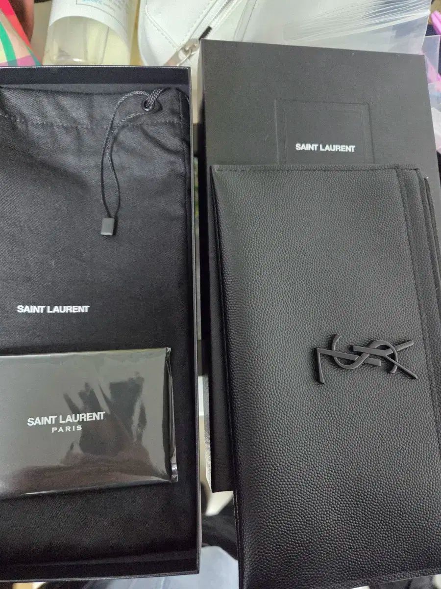 Saint Laurent サンローラン ポーチバッグ