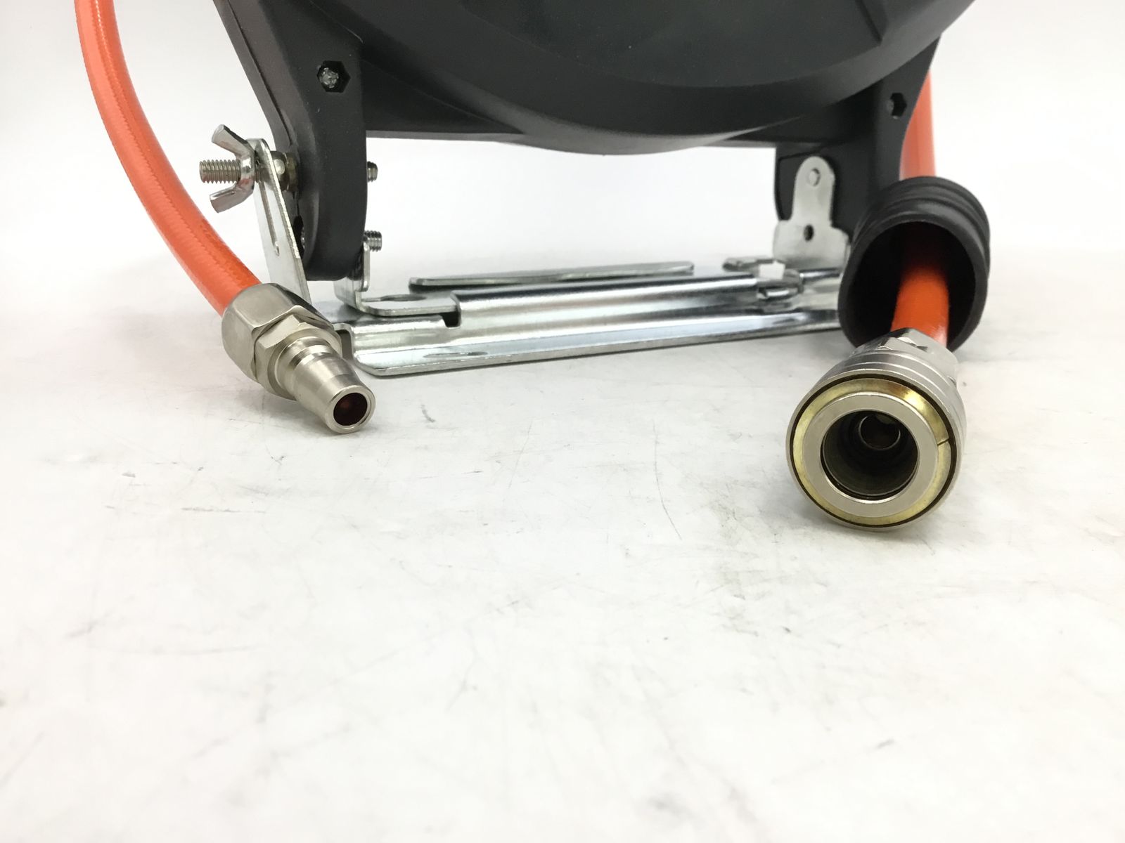 多彩な ♥ 〇メーカー不明 自動巻き取り式常圧エアーコードリール 型番不明 ITPCZKMQHVBM エコツール豊田インター店 M02