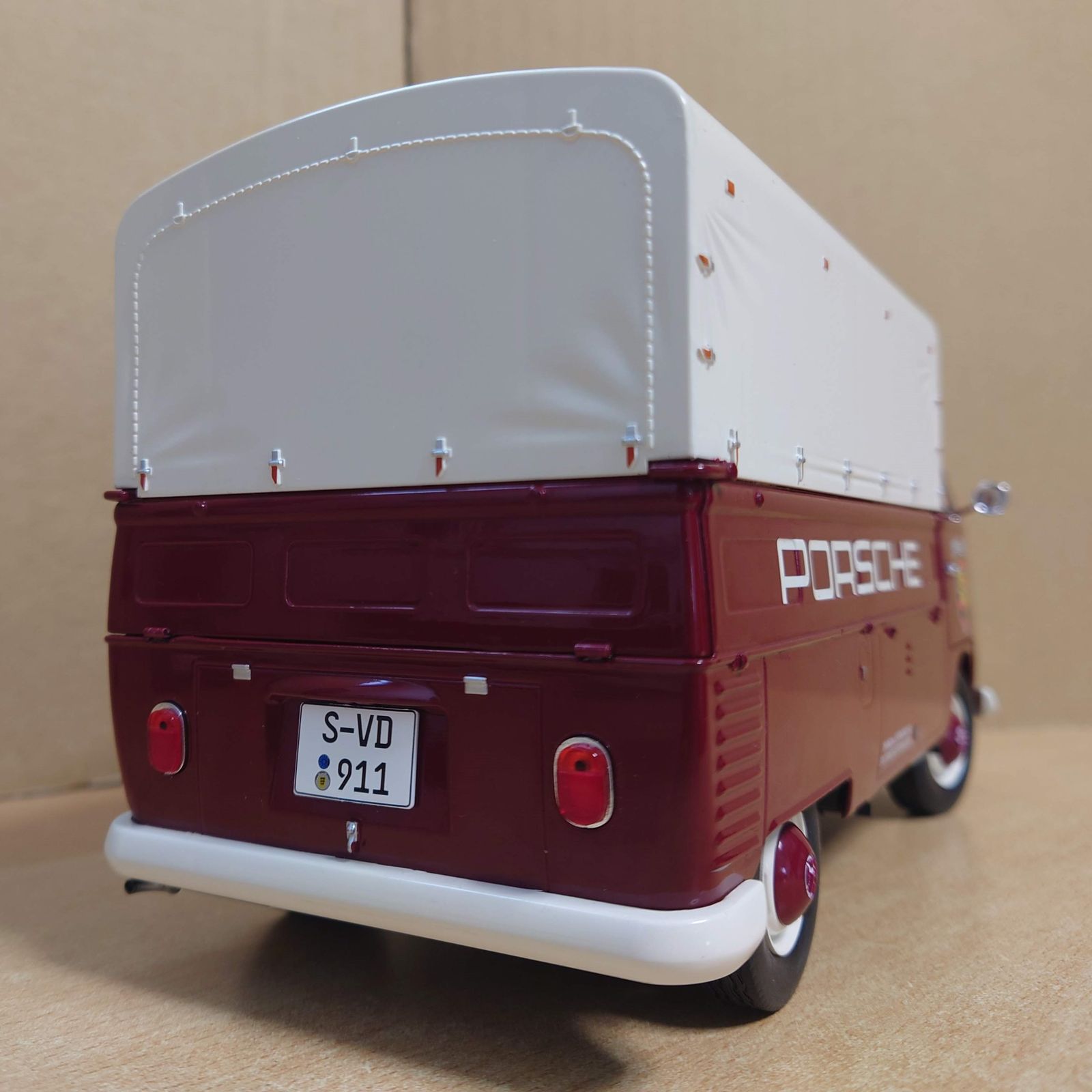1/18 フォルクスワーゲン T1 ピックアップ ポルシェサービス 1950 1/18 フォルクスワーゲン T1 ピックアップ ポルシェサービス