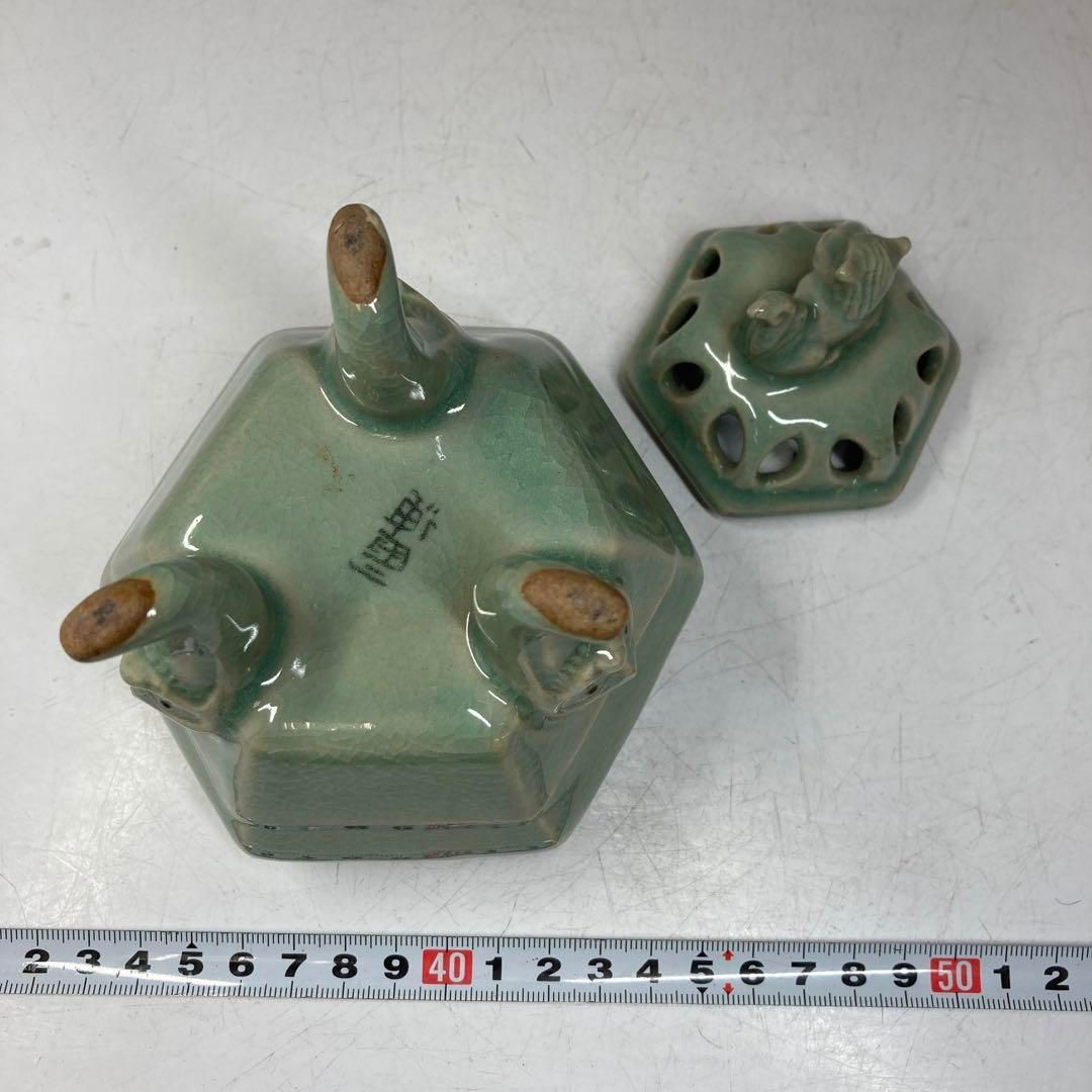 青磁獅子香炉 高さ14㎝