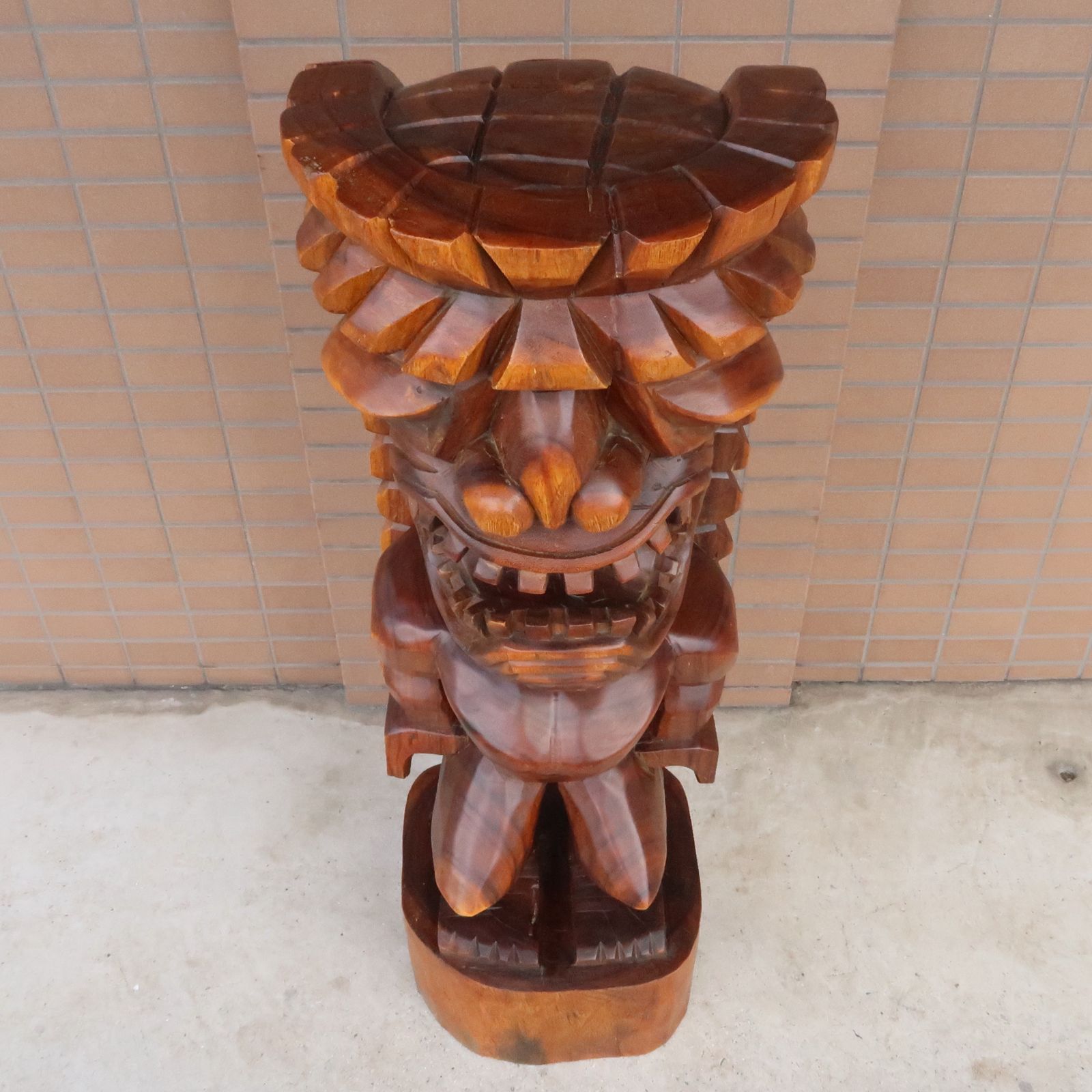 ティキの木彫り カナロア TIKI KANALOA100cm 木製スワール無垢材 1m ハワイアン雑貨 TIKI木彫り ティキ像 オブジェ  オーナメント ハワイの置物 1ｍ 350252 - メルカリ