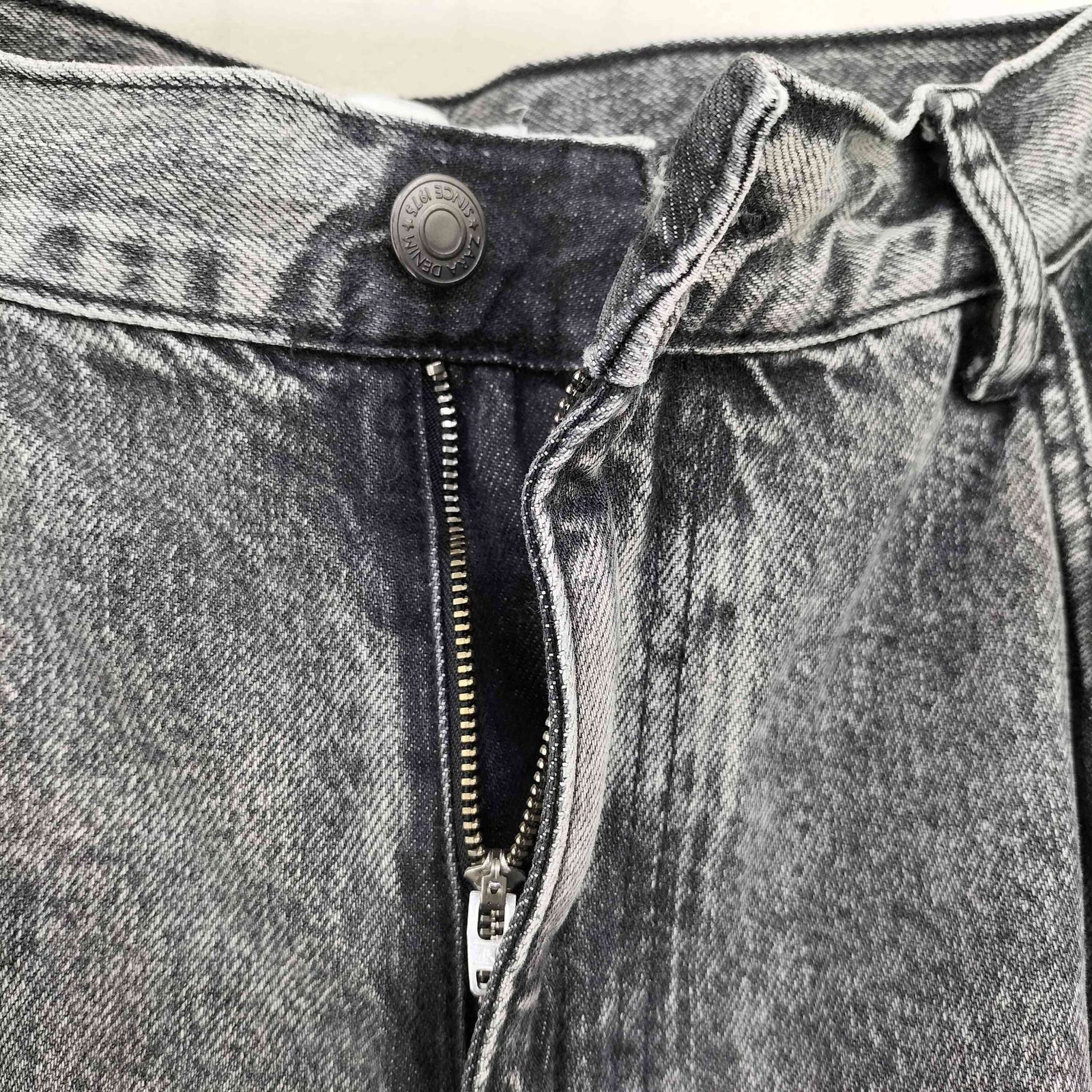 ZARA ユーティリティカーゴデニム　EUR42 ZARA ユーティリティ カーゴ デニムパンツ - メルカリ