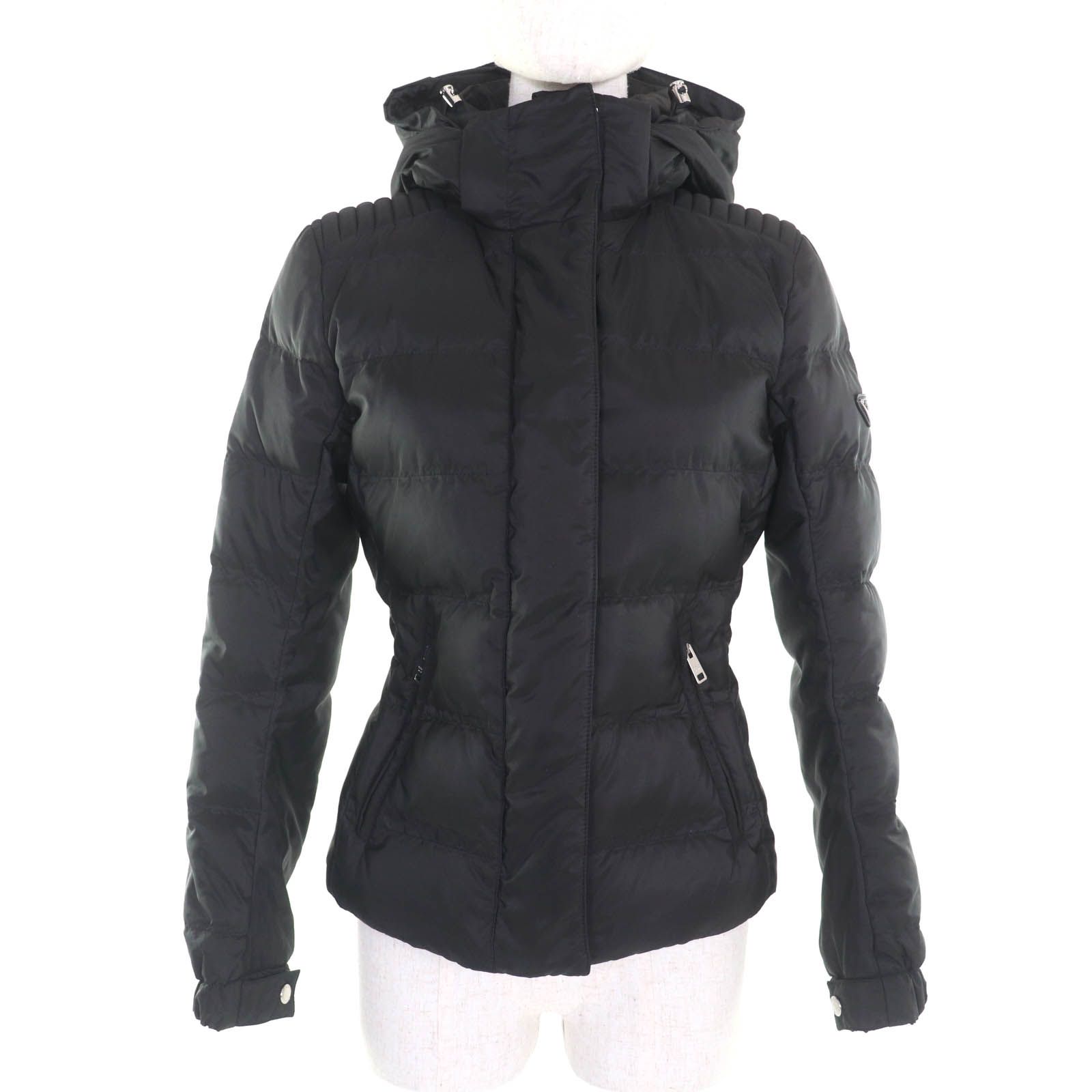 PRADA プラダ 2025年製 29X544 フード付 トライアングルロゴ 比翼仕立て ダウンジャケット ブラック 38 正規品 レディース