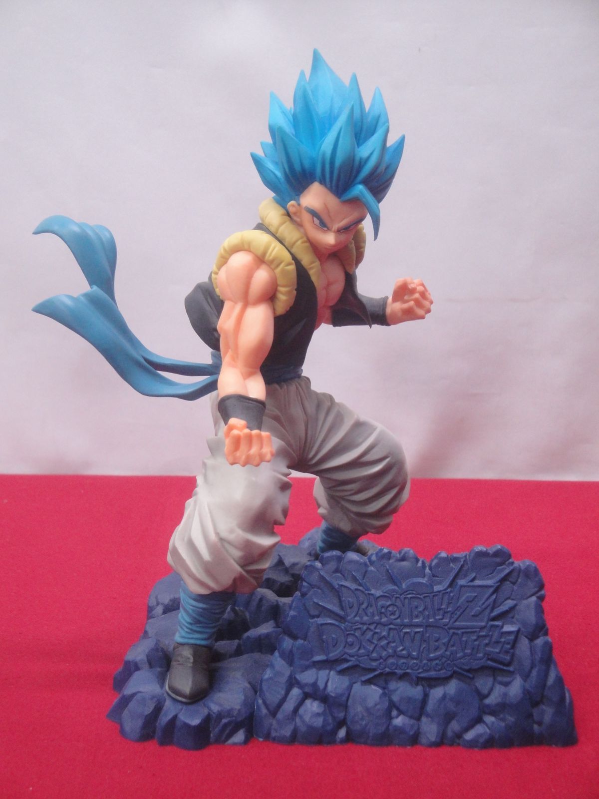 ドラゴンボールフィギュアセット　孫悟空、ベジータ、ゴテンクス ドラゴンボール8体まとめ売り 孫悟空 ベジータ フリーザ 人造