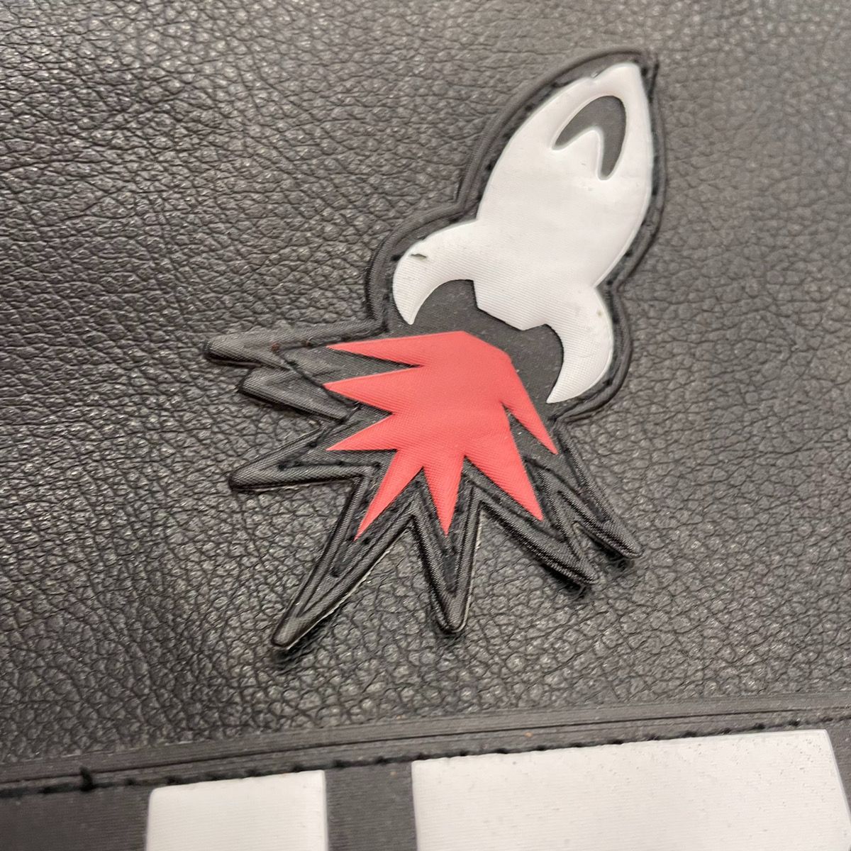 YOSHIMURA フード付きジャケット Lサイズ ブラック/レッド YOSHIMURA フード付きジャケット Lサイズ ブラック/レッド