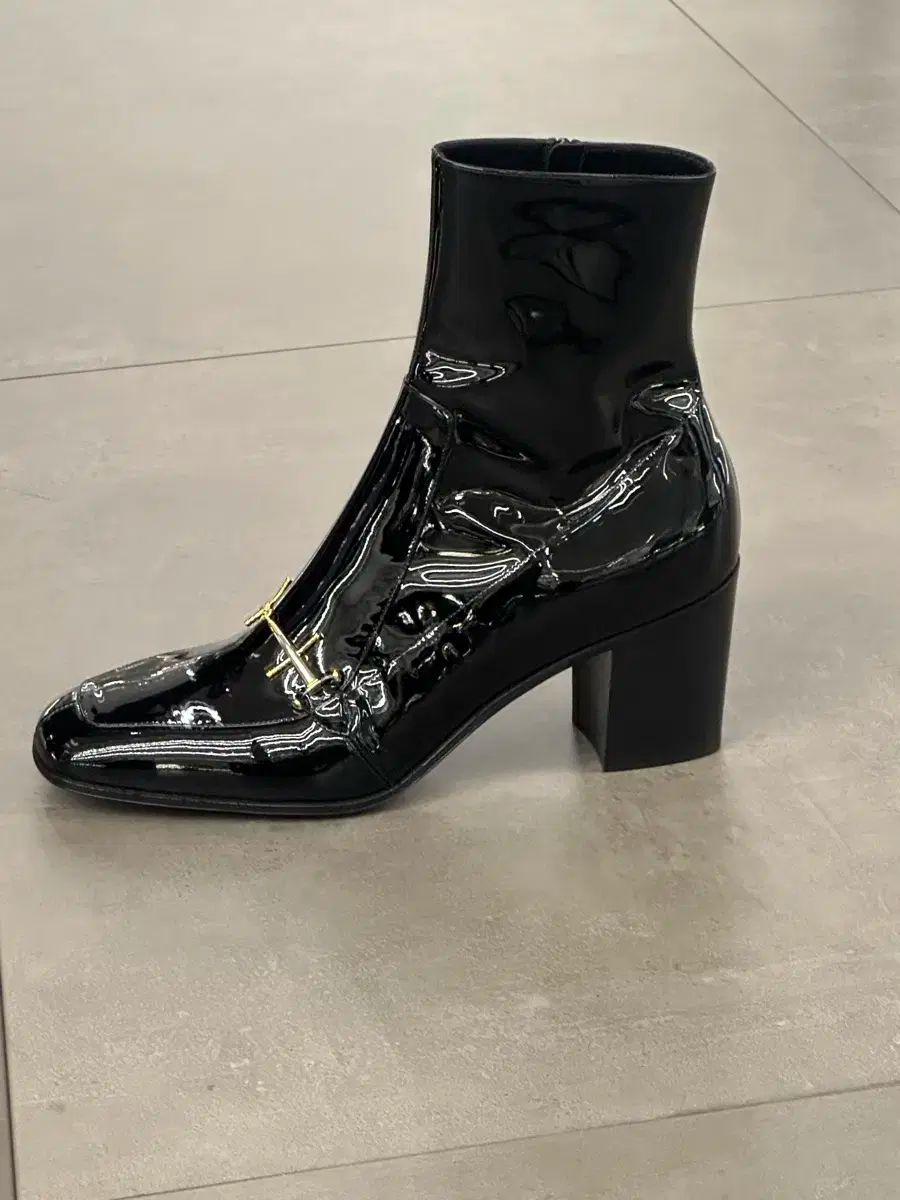 Saint Laurent サンローラン メンズ ブーツ