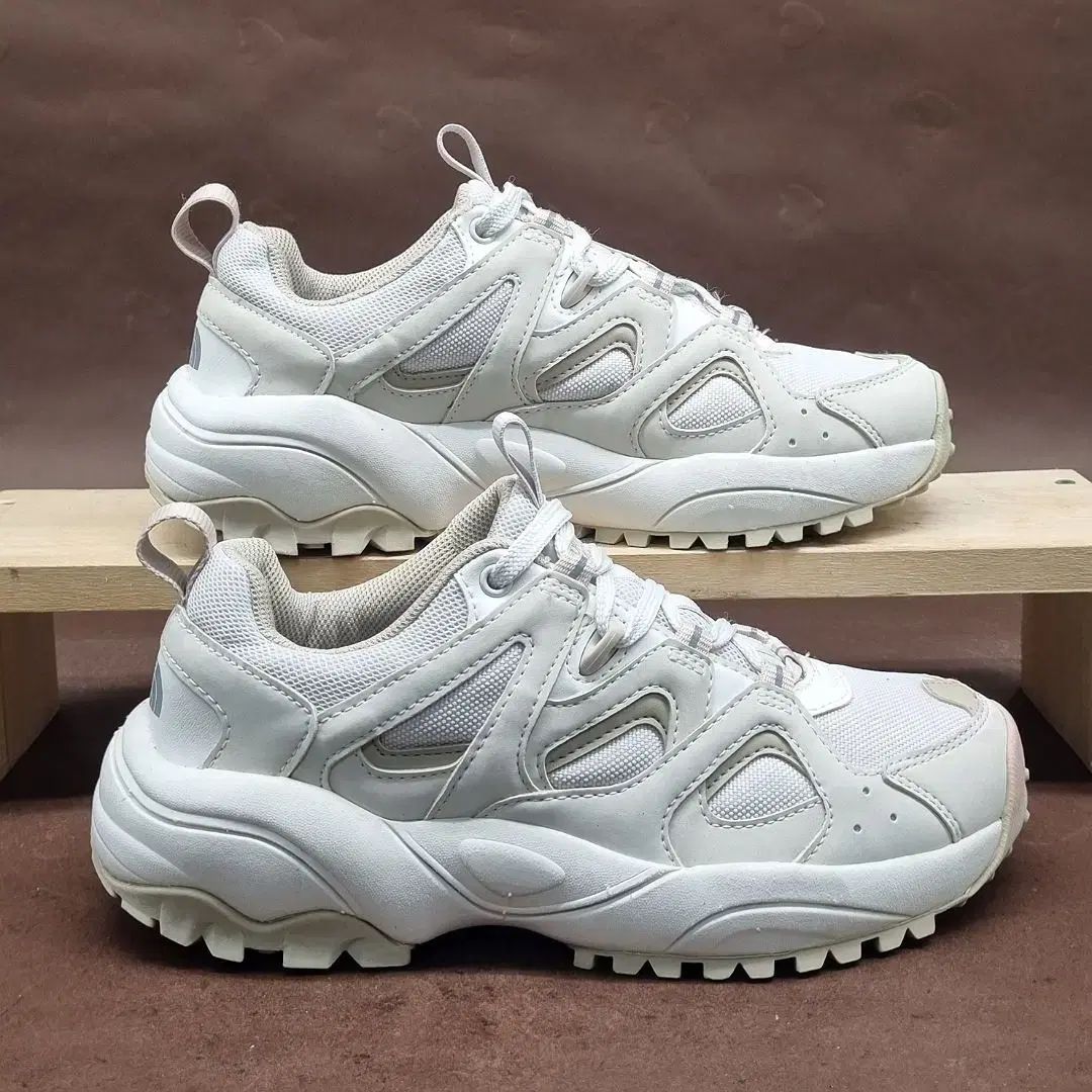 THE NORTH FACE ザノースフェイス ヘキサ トリプル トレッキングシューズ 230_