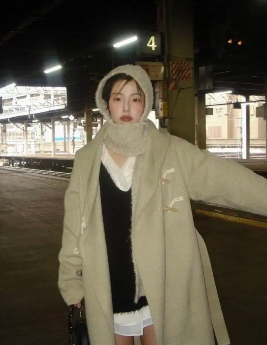 OVNEIR ダッフルコート ベージュ カラー