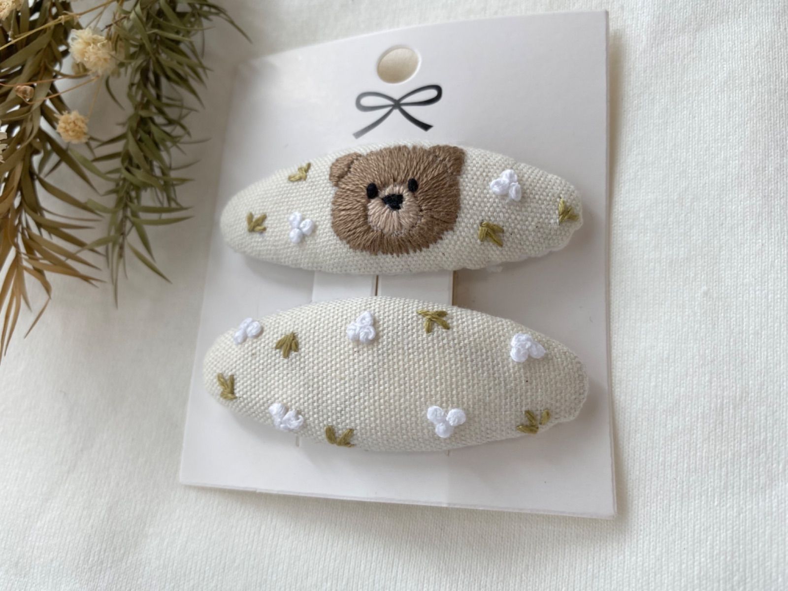 ヘアピンセット  刺繍   ✳︎13 ヘアピンセット 刺繍 ✳︎13