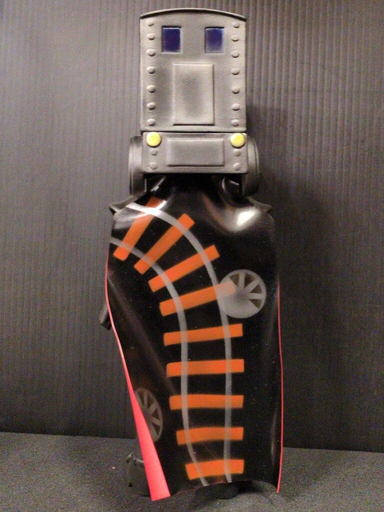 レインボー造型企画 超人怪人工房 仮面怪人 機関車仮面 黒成型 THN 商品