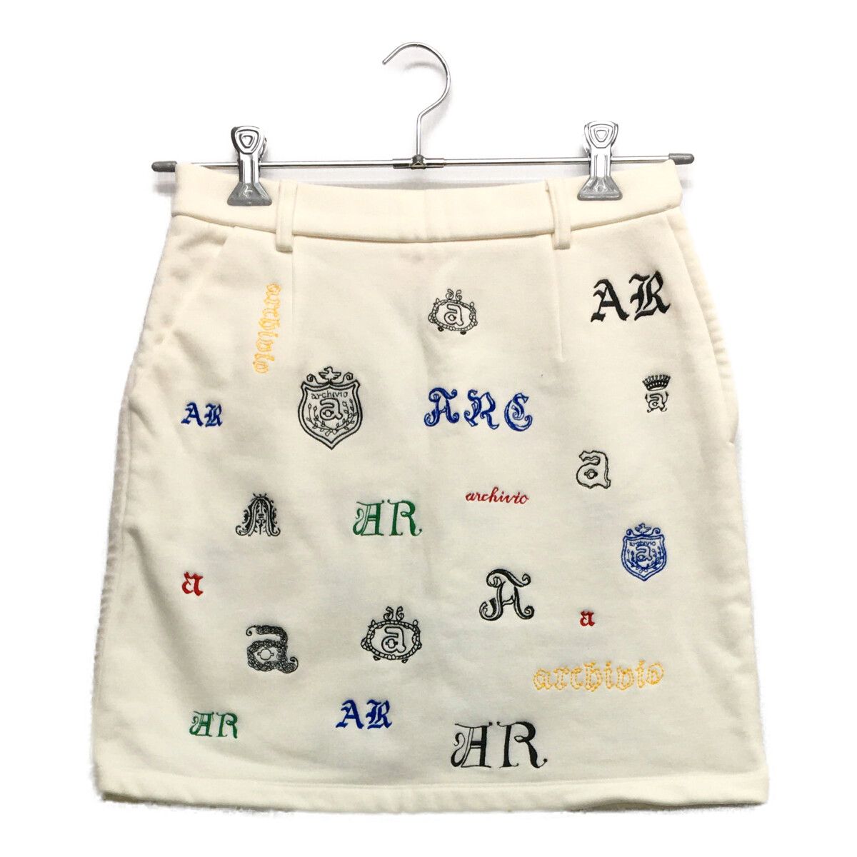 archivio - coco 中古 アルチビオ archivio レディース スカート 40(L) 白 ホワイト 裏起毛 刺しゅう 総柄 中古 レディース アルチビオ archivio スカート 40(L) 白