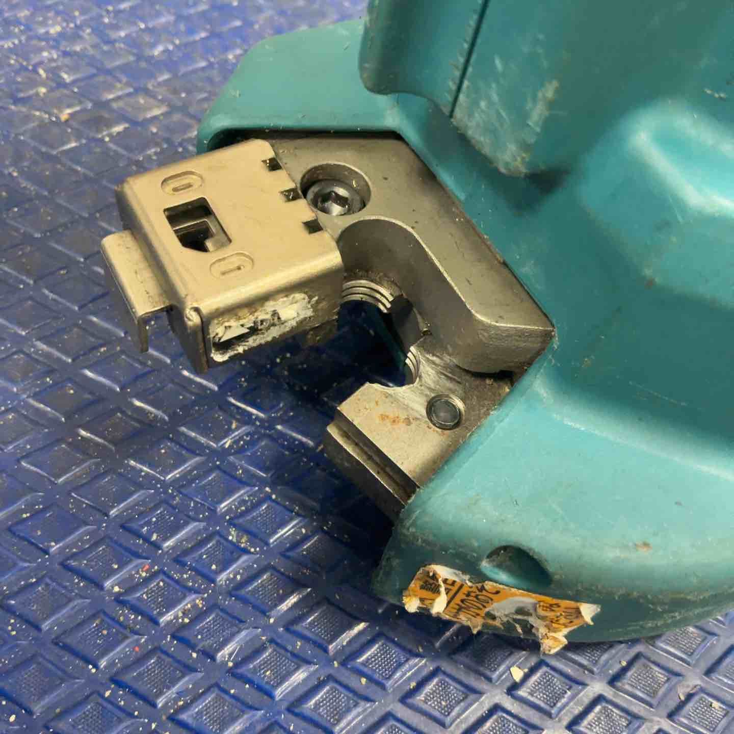 コードレス全ネジカッター SC101DZ