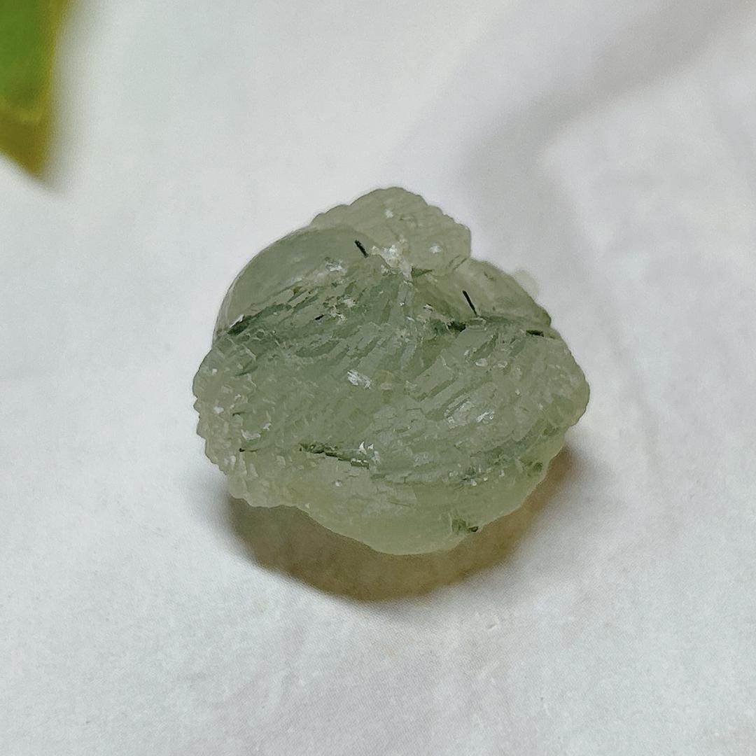 E5620】ぶどう石＊プレナイト＊葡萄石＊ぶどう石＊Prehnite＊天然石＊原石＊鉱物 - メルカリ