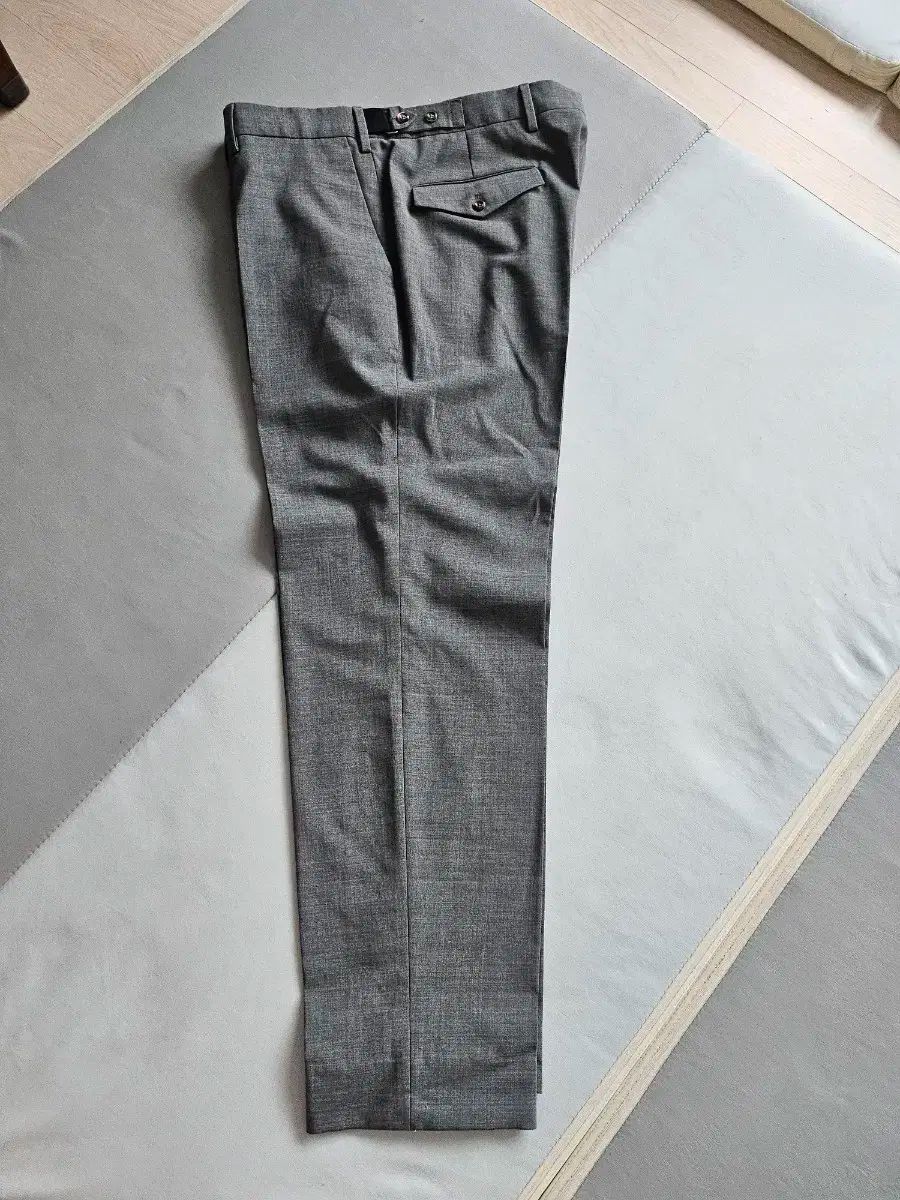 pt01 グレー スラックス 52 36