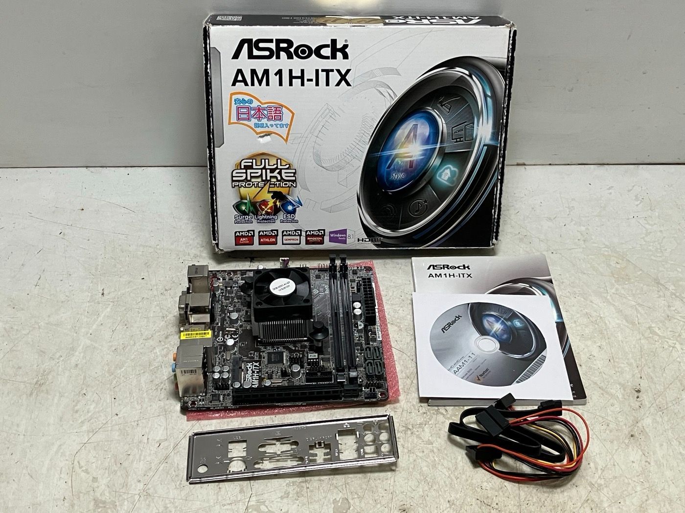 ASRock マザーボード AMD Athlon Sempron(Kabiniコア) ハイエンド AM1 Mini-ITX DispalyPort AM1H-ITX ASRock > AM1H-ITX