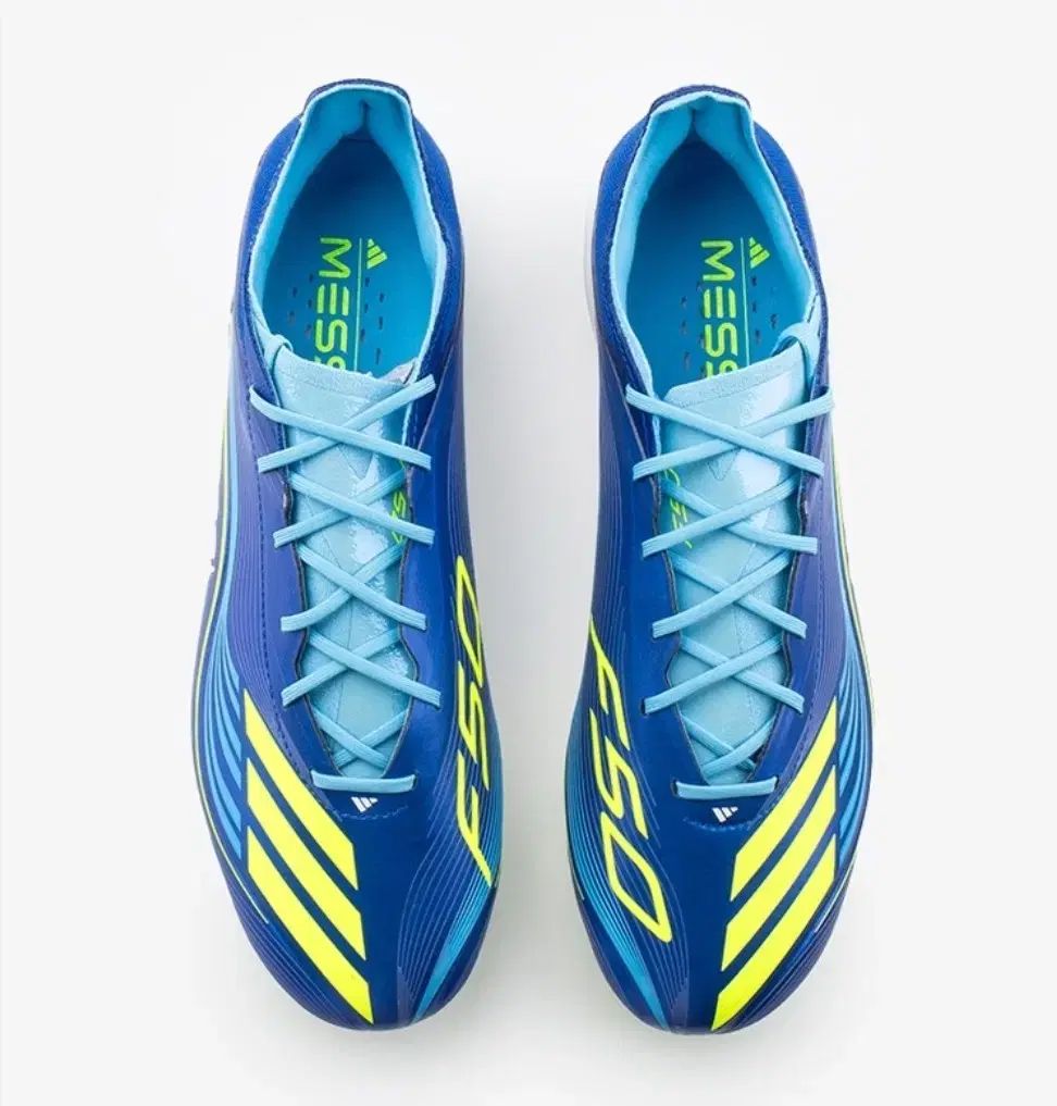 adidas アディダス