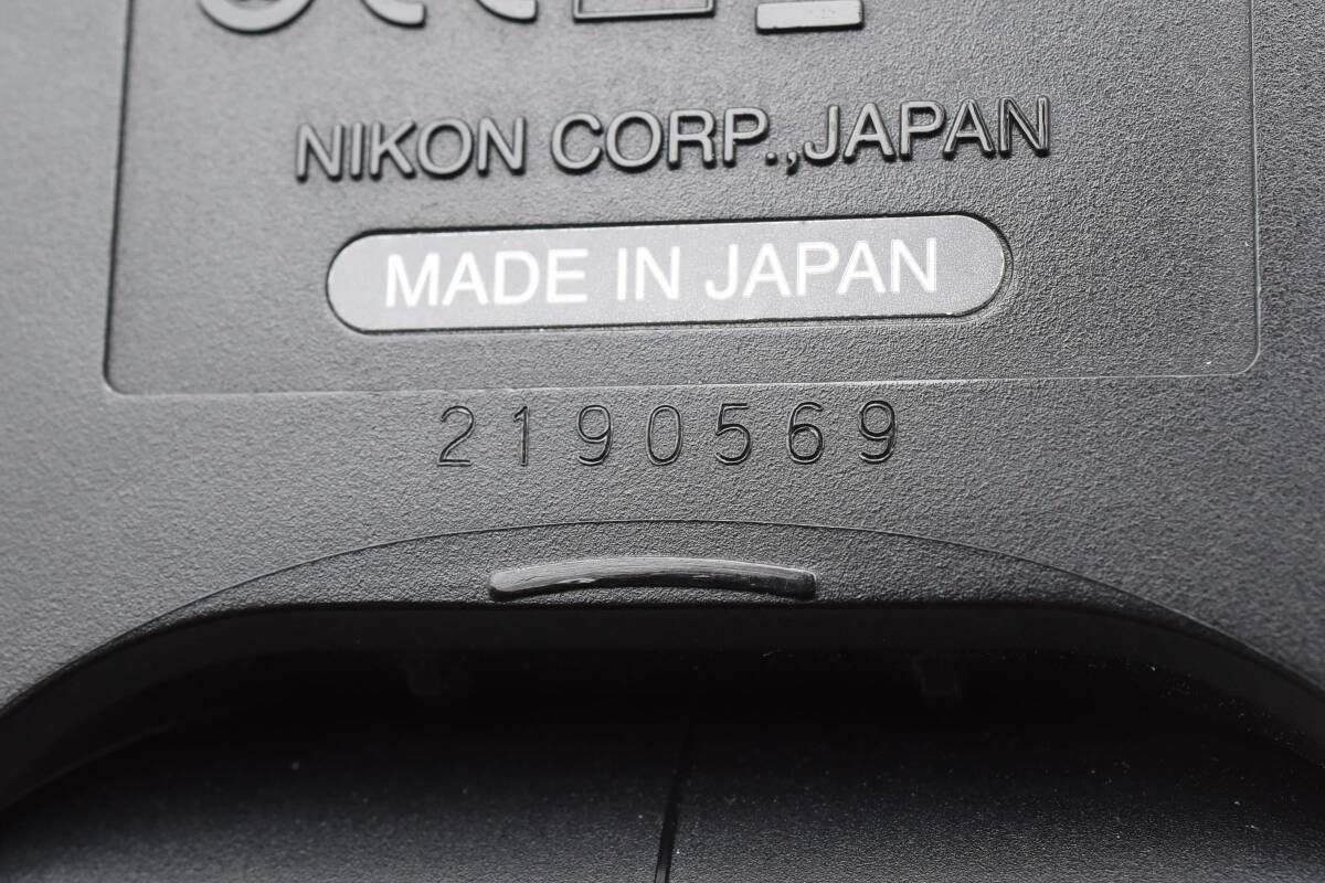 ニコン