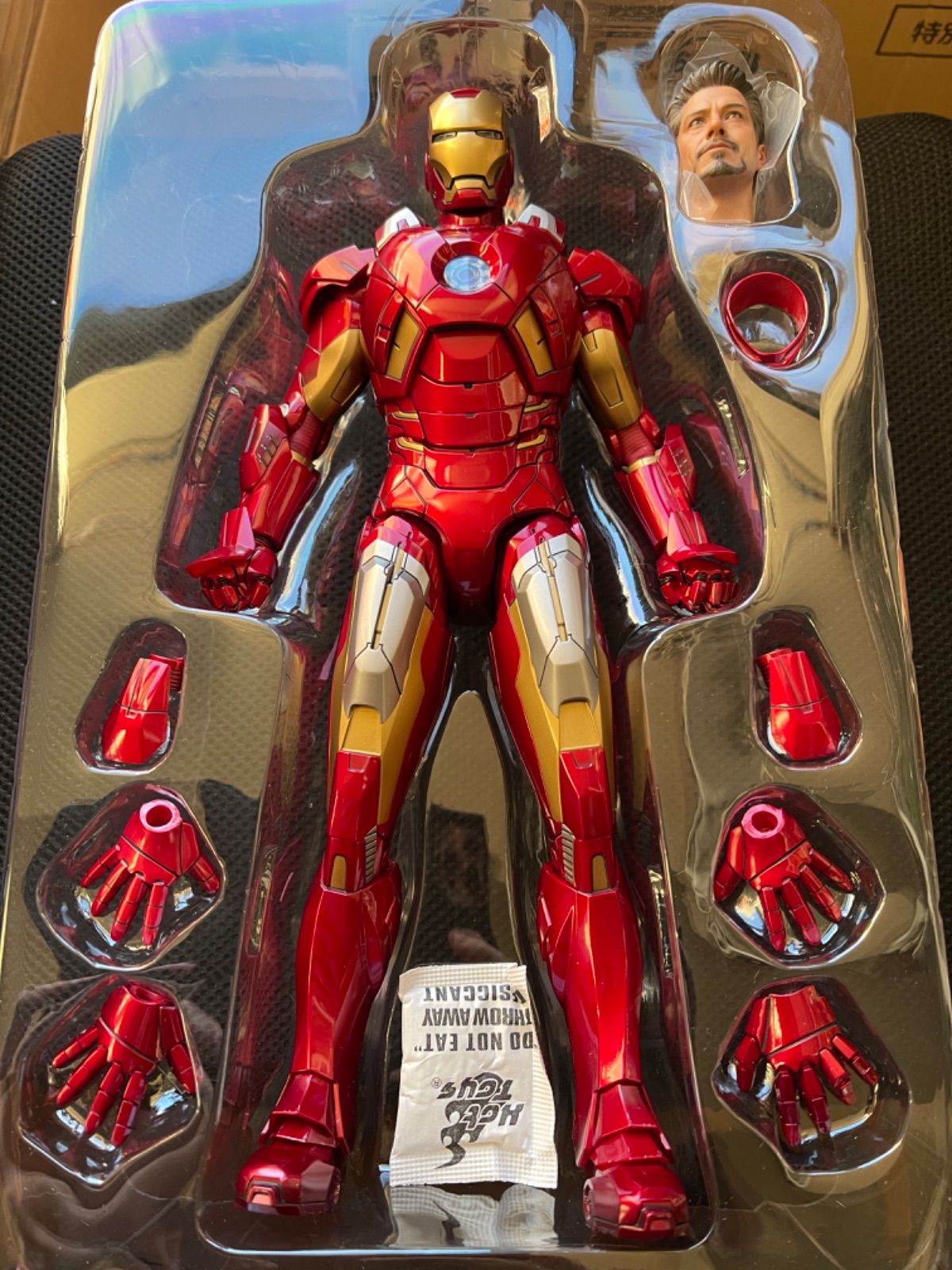 アイアンマンマークⅦ 1/6フィギュア MMS185 Amazon.co.jp: [ムービー・マスターピース ]アベンジャーズ1/6