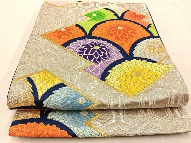 着物屋こころ■六通柄袋帯　唐織　色紙重ね吉祥花文　金糸　逸品　未使用　km1023 平和屋着物◎全通柄袋帯 唐織 作家物 流水楓文 銀糸 正絹