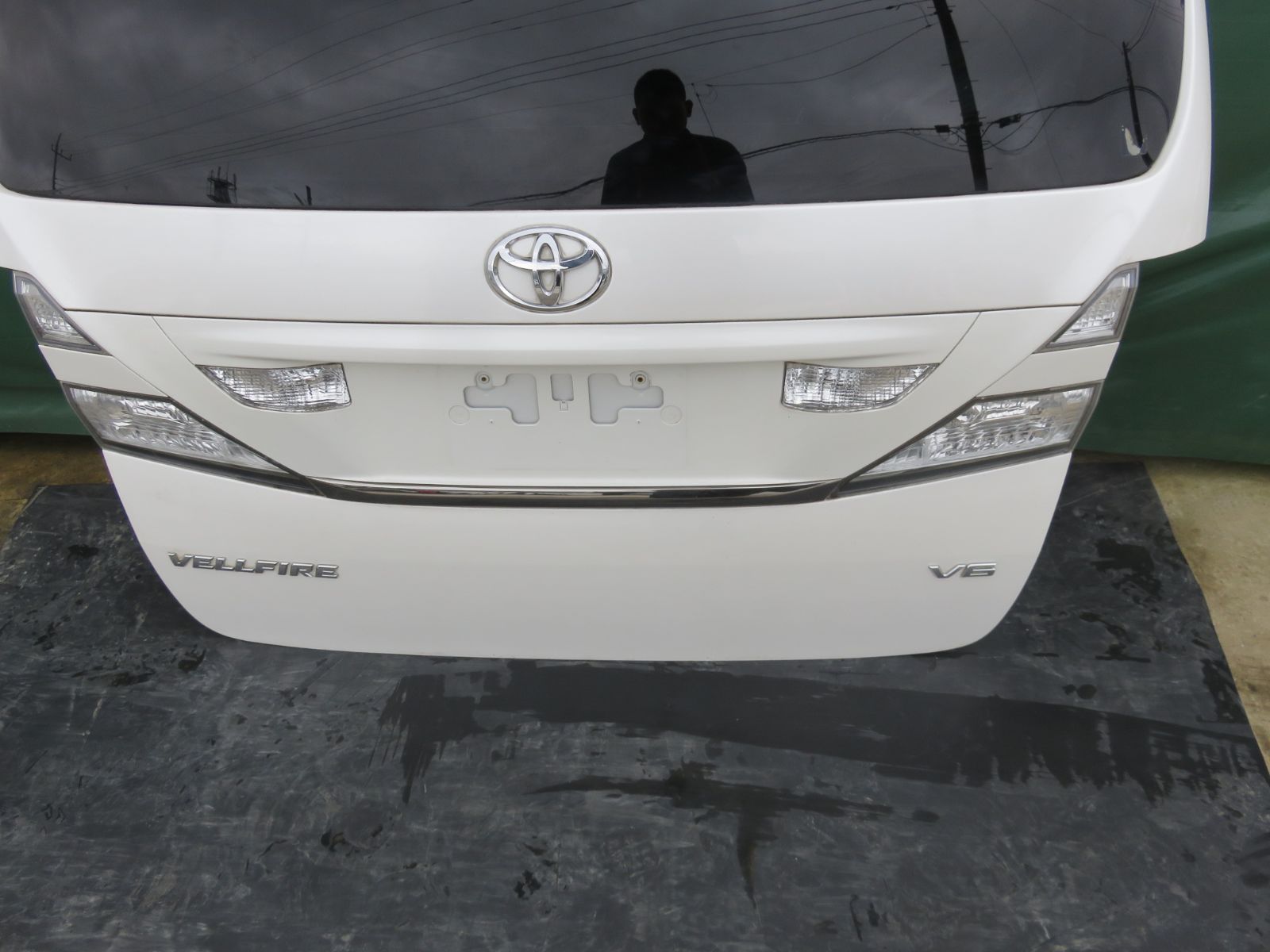 SFC2623 ヴェルファイア ANH20W ANH25W GGH20W GGH25W 前期 純正 パワーバックドア リアゲート トランク ハッチバック 070 パールホワイト