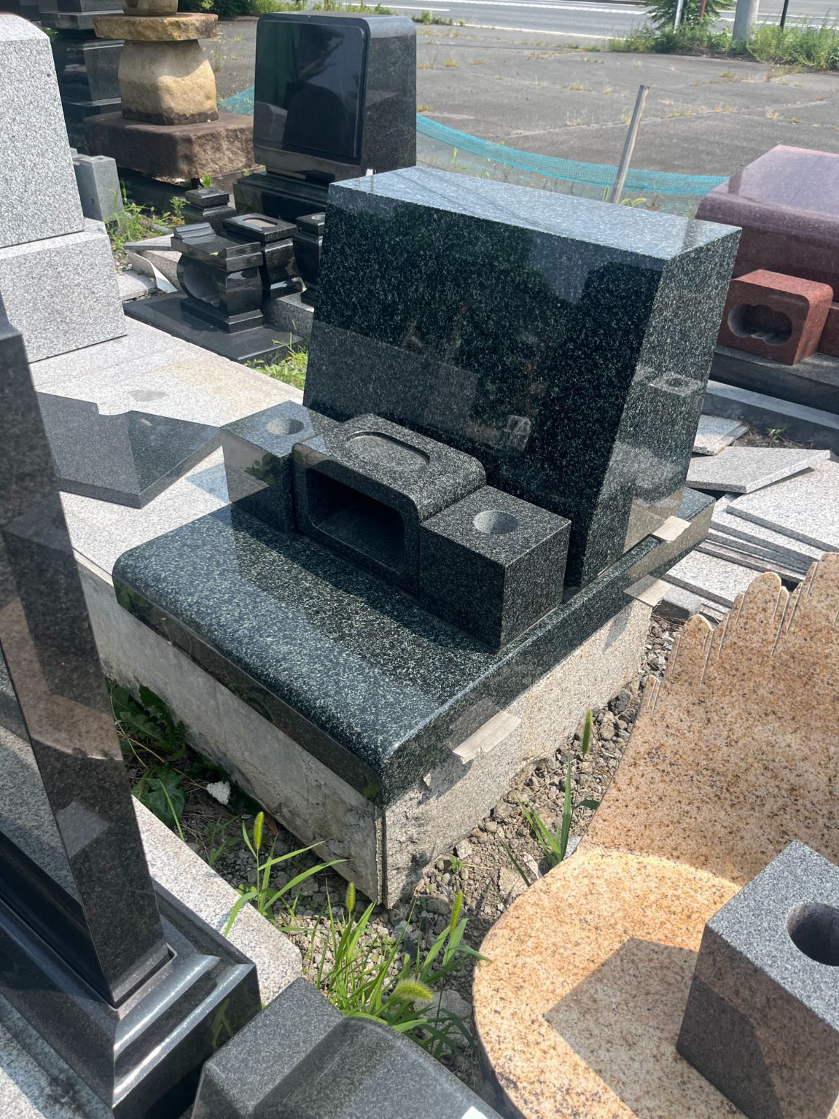 墓石 洋型コンパクト 青系 店頭渡し 残一基