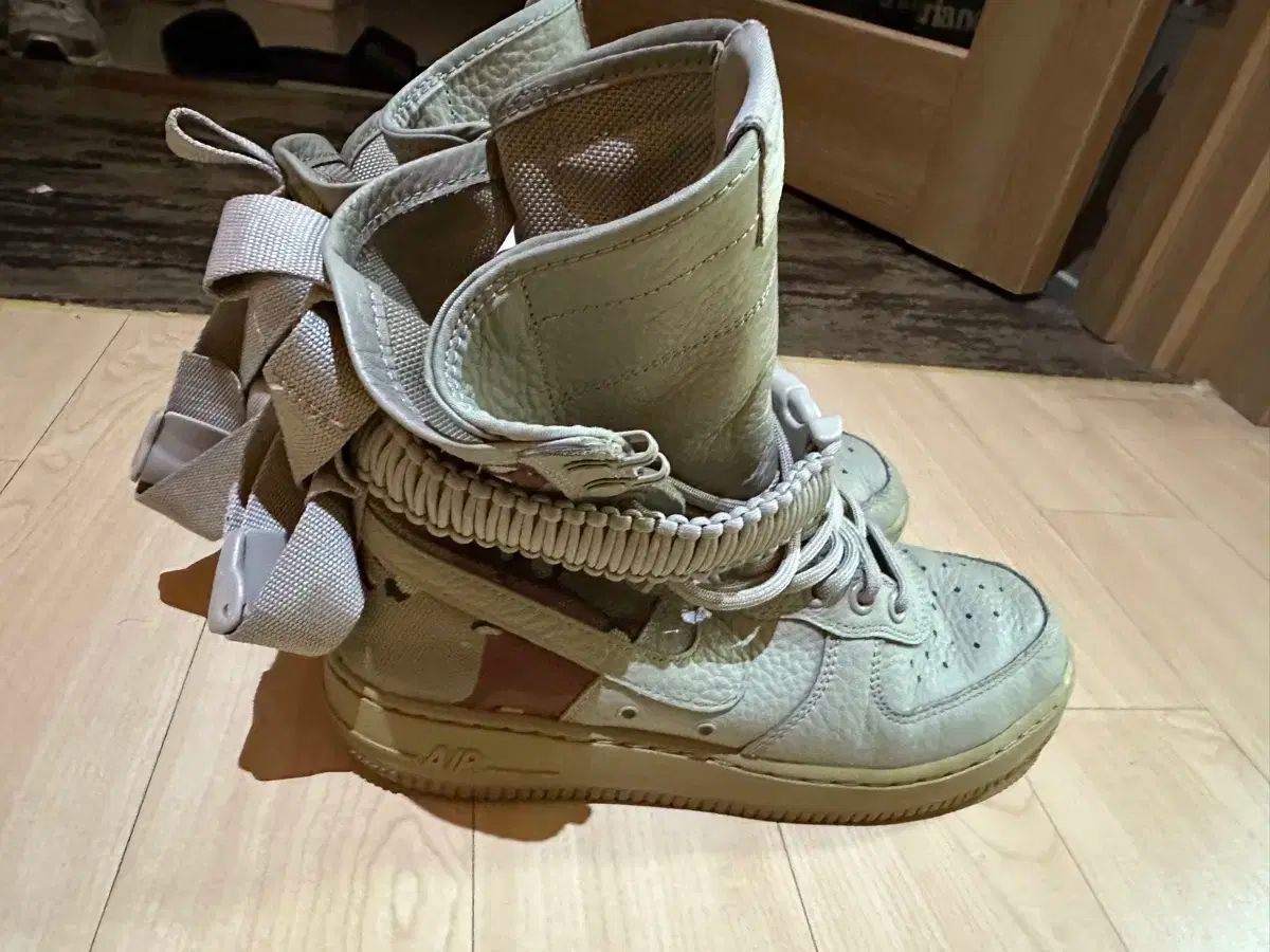 NIKE ナイキ エアフォース AIR FORCE デザートカモ 迷彩 特殊分野