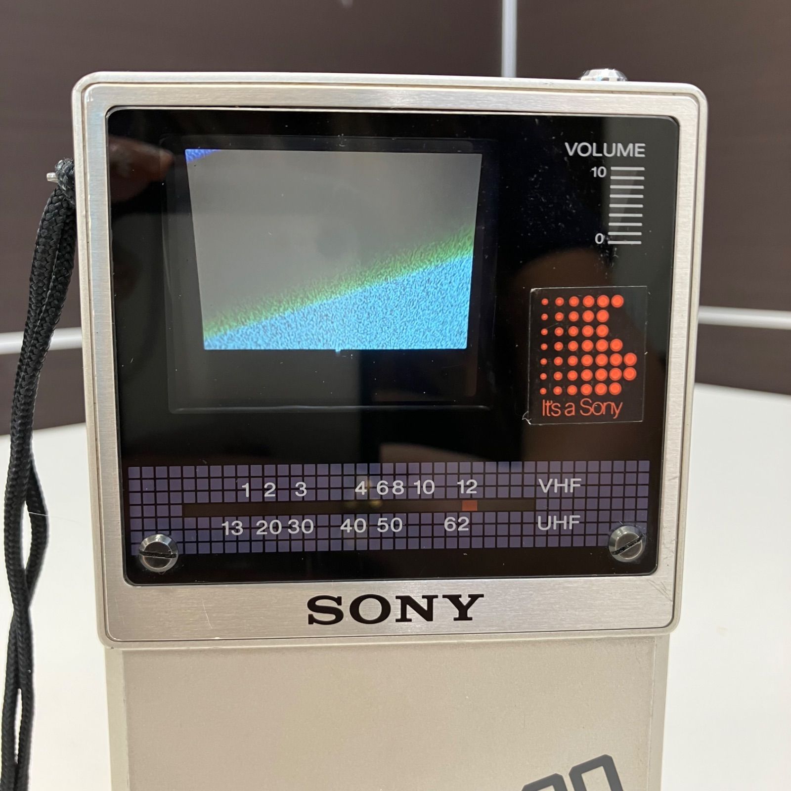 7-000015】 SONY WATCHMAN 1985年製 FD-18 ポータブルテレビ