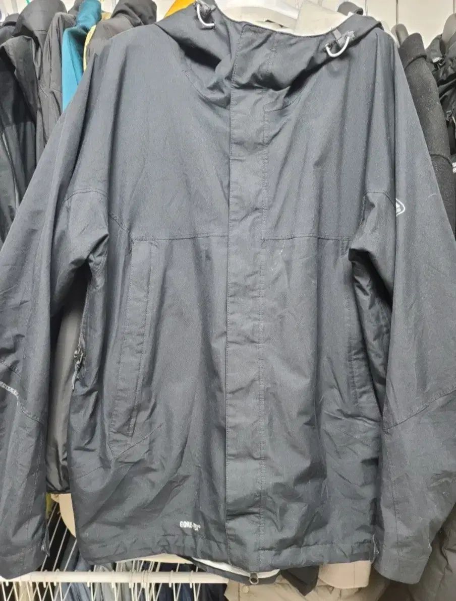 Nike(ナイキ） acg ゴアテックス ウインドブレーカー 出品