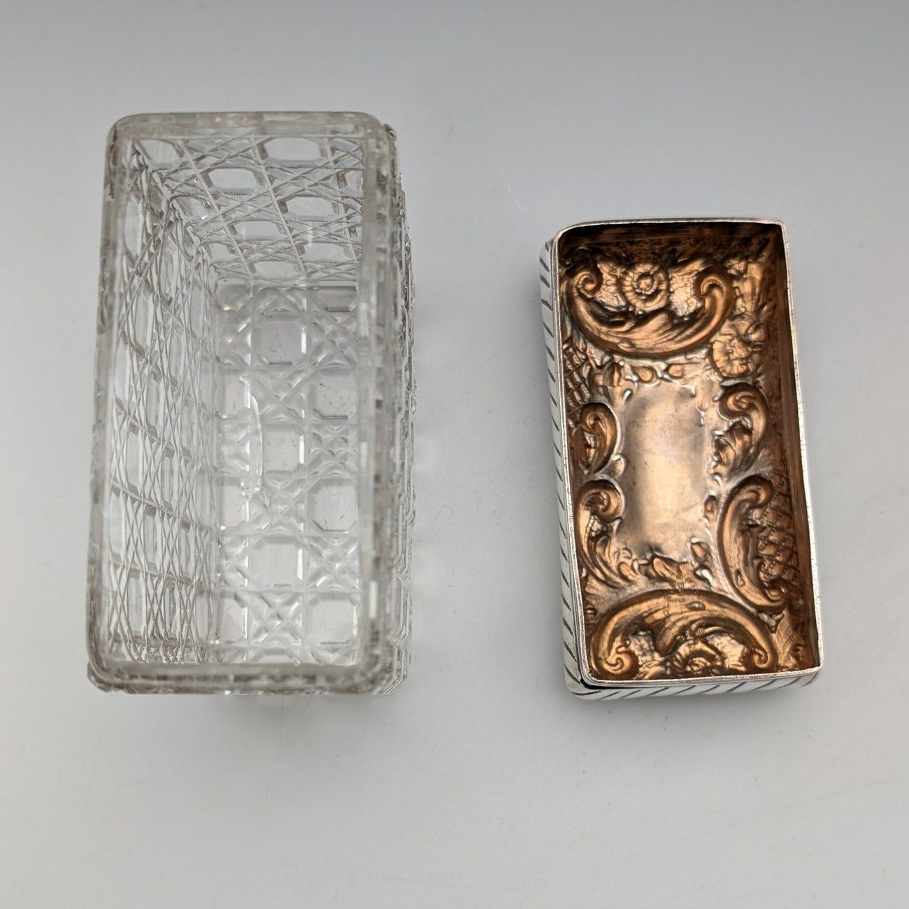 1901年 英国アンティーク 純銀蓋 角形カットガラスジャー The Alexander Clark 1901年 英国アンティーク 純銀蓋 角形カットガラスジャー The