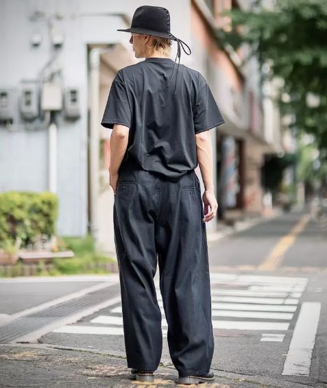 YOHJI YAMAMOTO 12本タックパンツ | HUES 福岡セレクトショップ