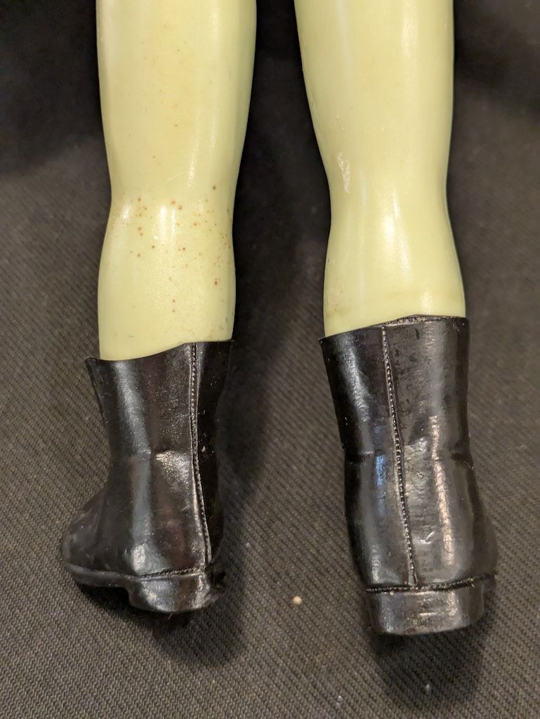 ソフビ カマキリ男