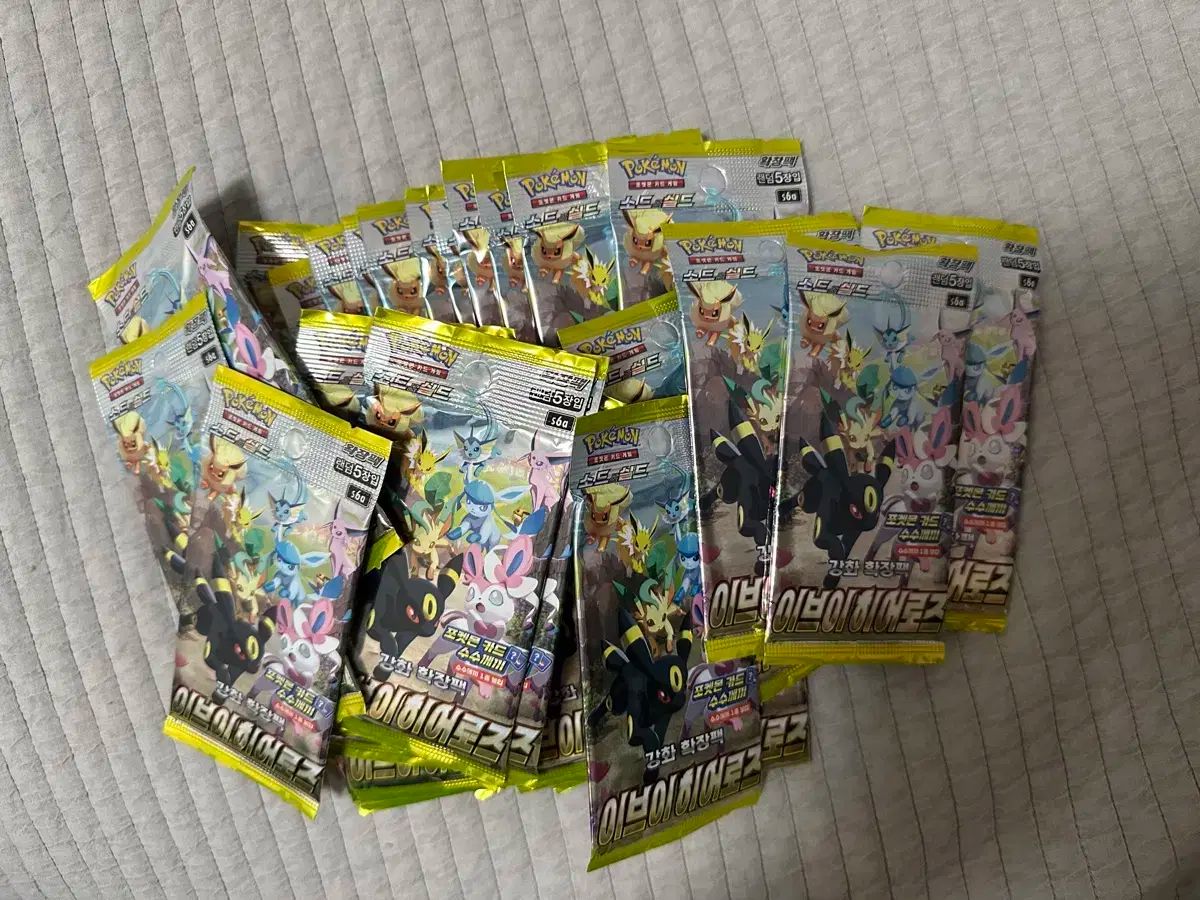ポケモン ポケモンカード イーブイ ヒーローズ 未開封 50 パック 