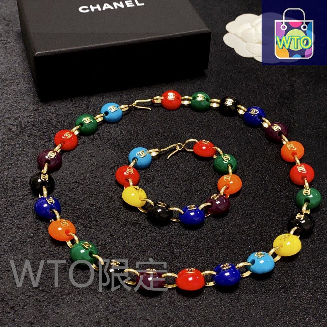 【優美な存在感】CHANELカラービーズブレスレット 48157d86ffe693def1e260077fd605