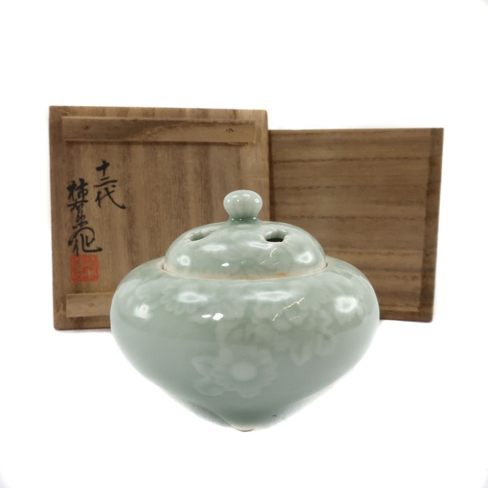 十二代 酒井田柿右衛門 青磁菊浮上香炉 陶磁器 _ 骨董品
