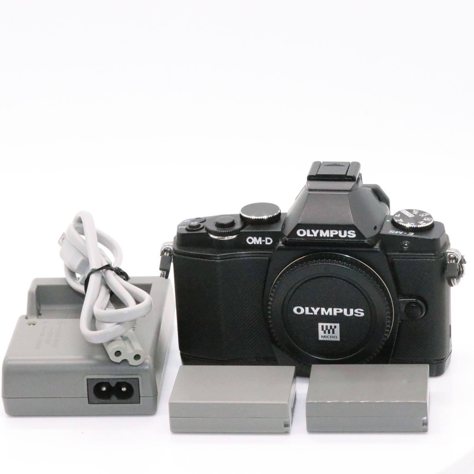 オリンパスOLYMPUS オリンパス OM-D E-M5 ボディ 予備バッテリー付き