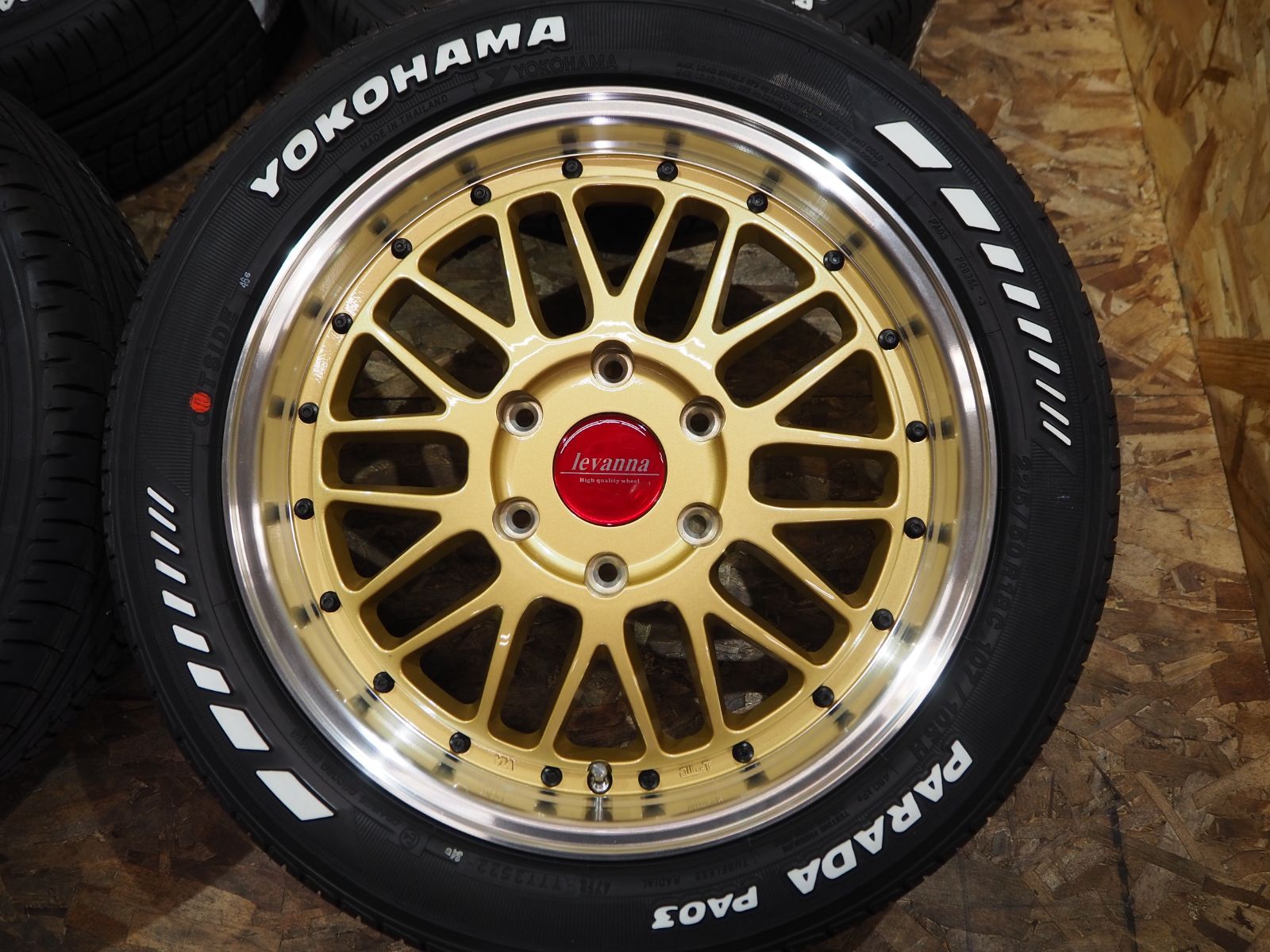 即納 人気ホイール☆高級感☆シルバー メッシュ 深リム 19inc8.5J+35