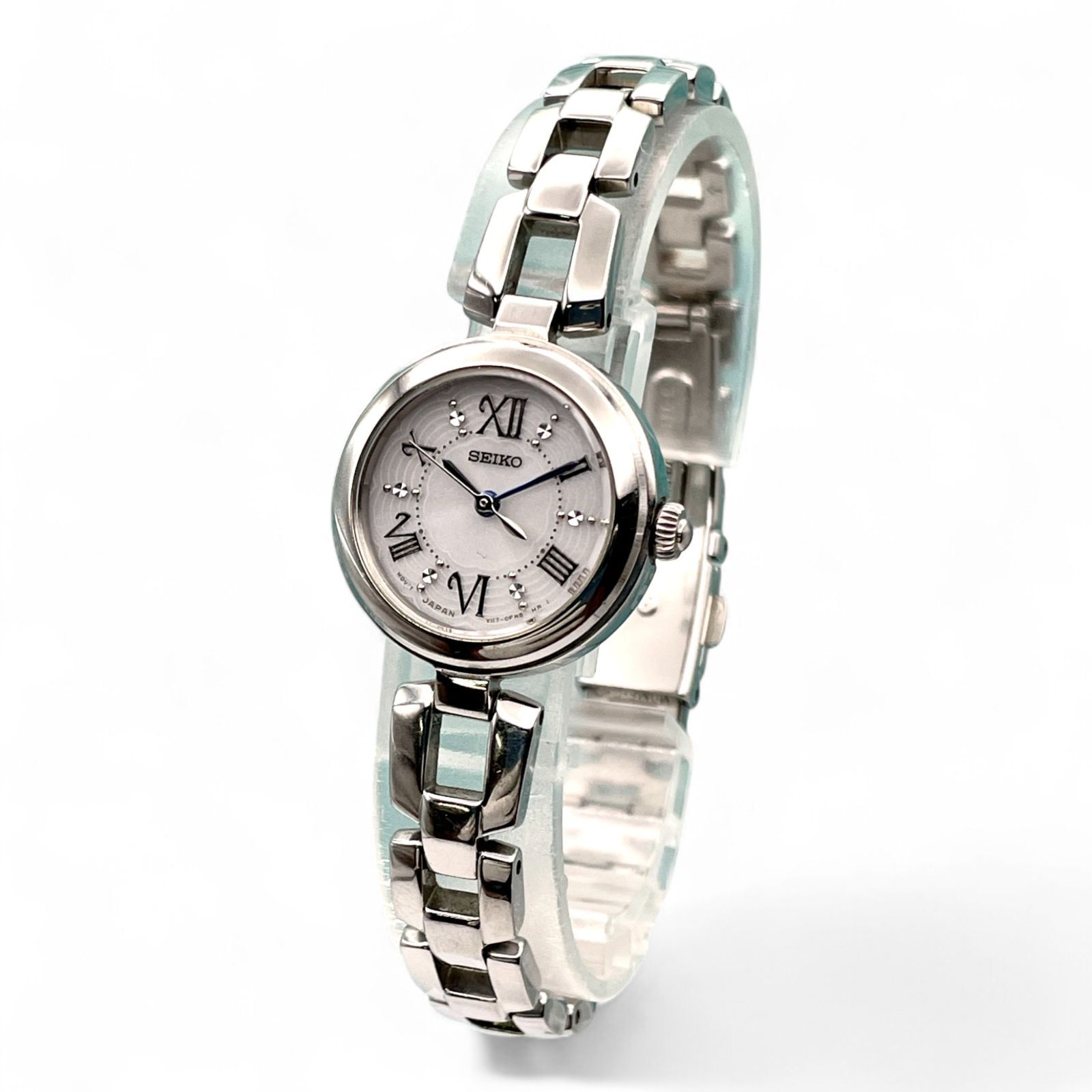 美品　SEIKO　セイコー　V117　ブラック　シルバー　ソーラー　レディース SEIKO - 美品 SEIKO セイコー V117 ブラック シルバー ソーラー