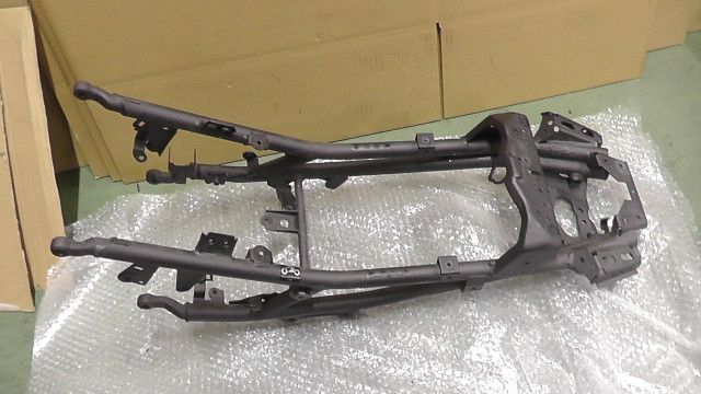 CBR400R　NC47-1200xxx　の　サブフレーム　:#1741311611