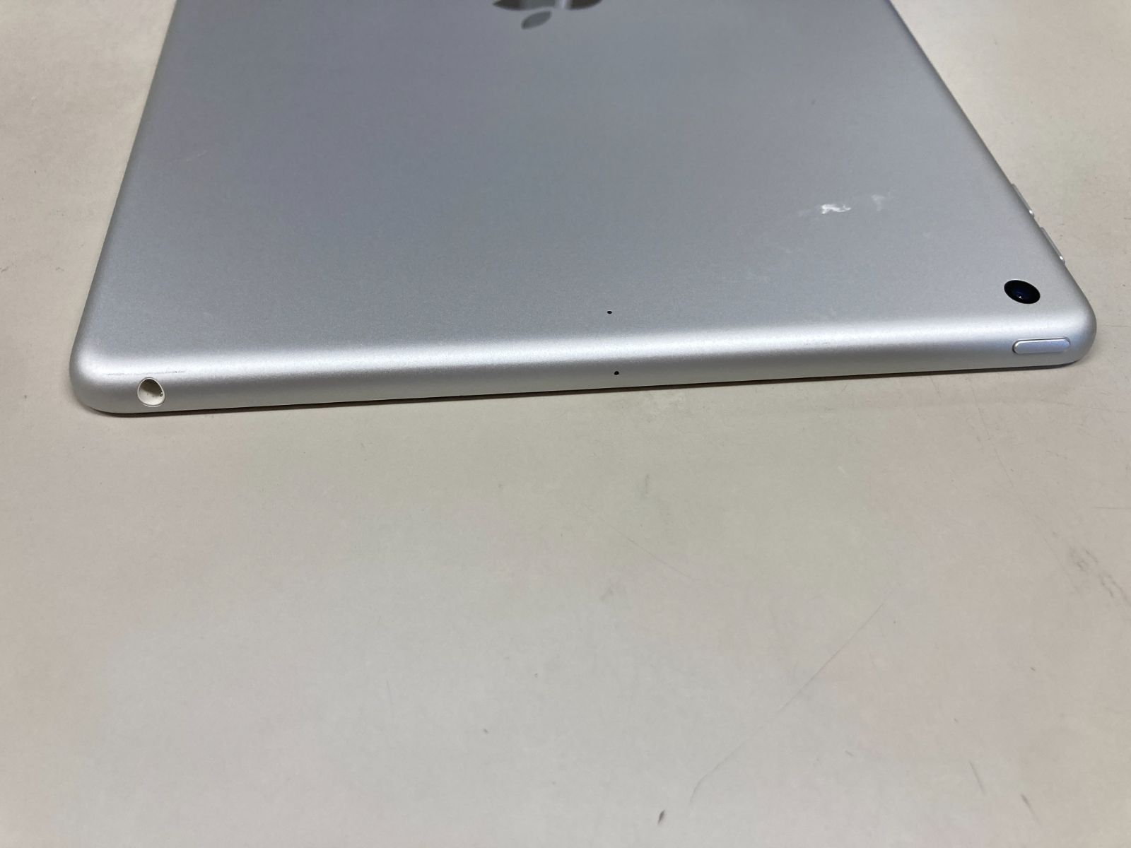 電池92% apple iPad (第7世代) 32GB シルバー Apple iPad (第7世代