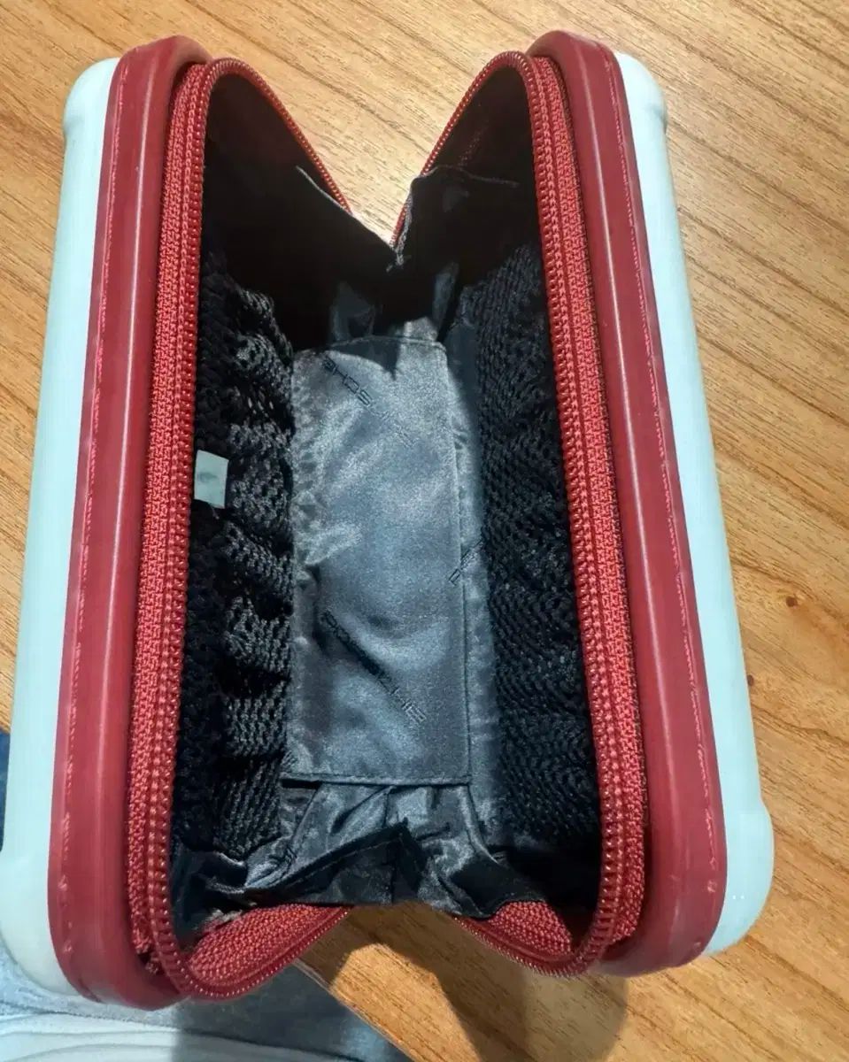 RIMOWA(リモワ) ポルシェ トラベル ポーチ AIRPORTAG アウトレット