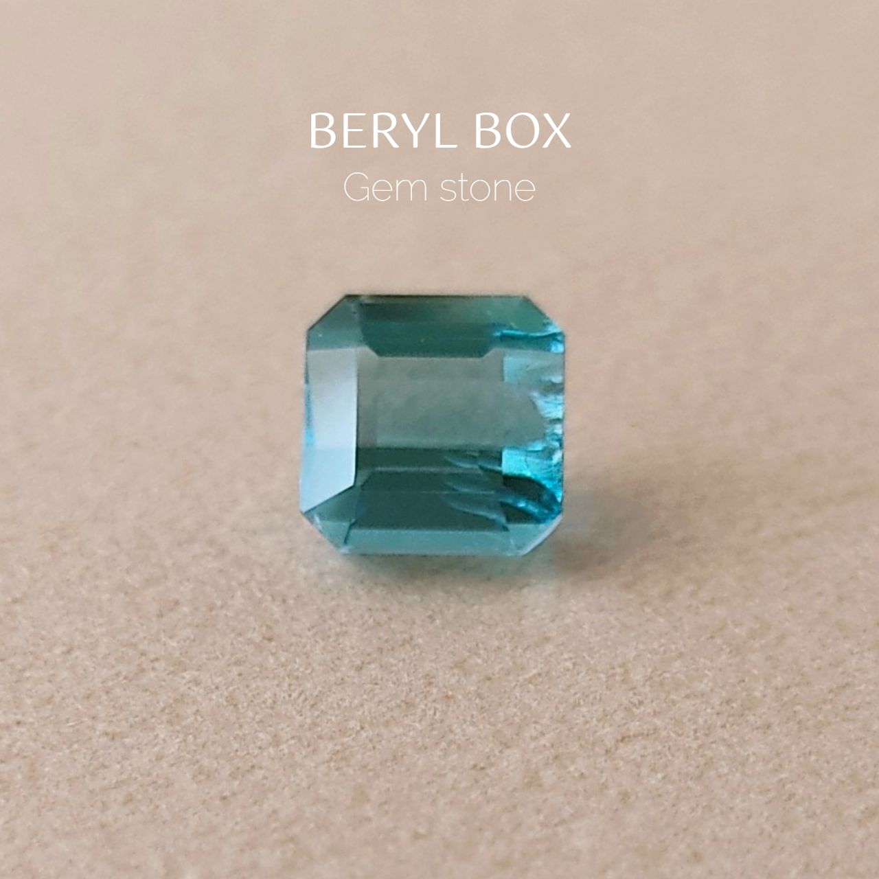 モザンビーク産アクアマリン・ルース 2.785ct 　7.5x7.7mm　エメラルドカット　ソーティングメモ付き