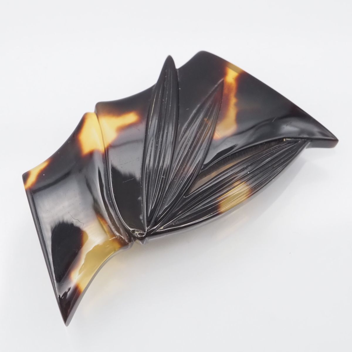 F909 鼈甲 べっ甲 帯留め 竹 笹 デザイン シルバー 和装小物