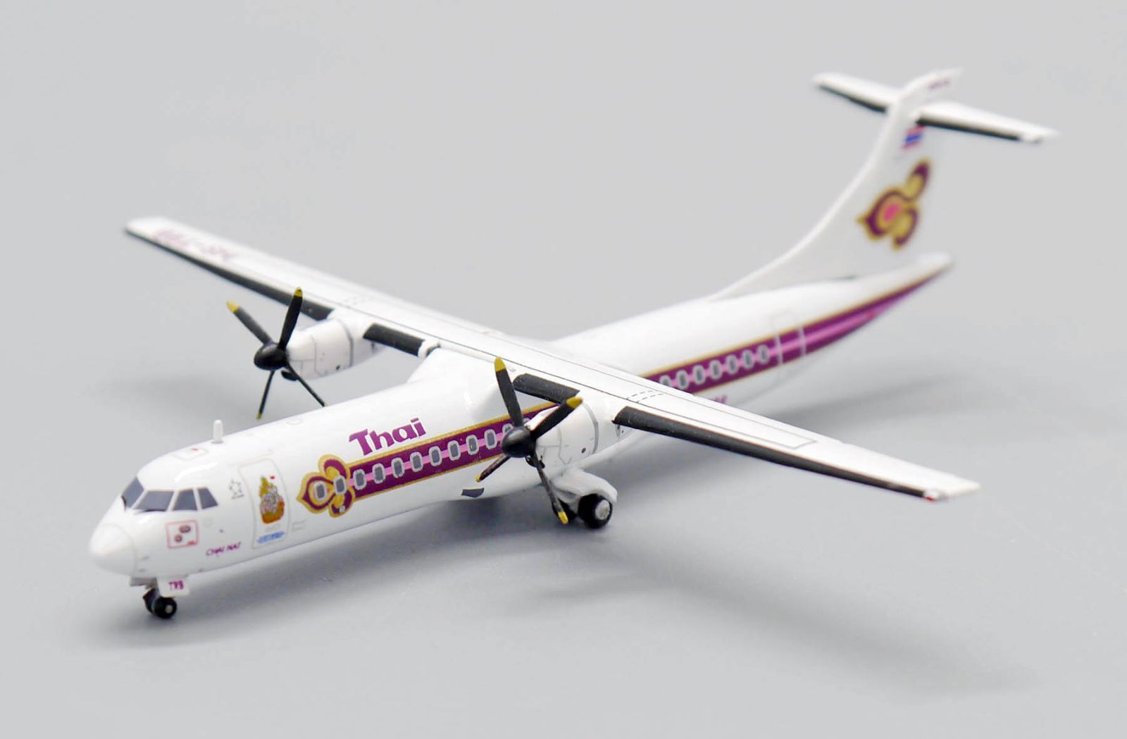 お取り寄せ商品】1/400 ATR 72-200 タイ国際航空 HS-TRB | ひ
