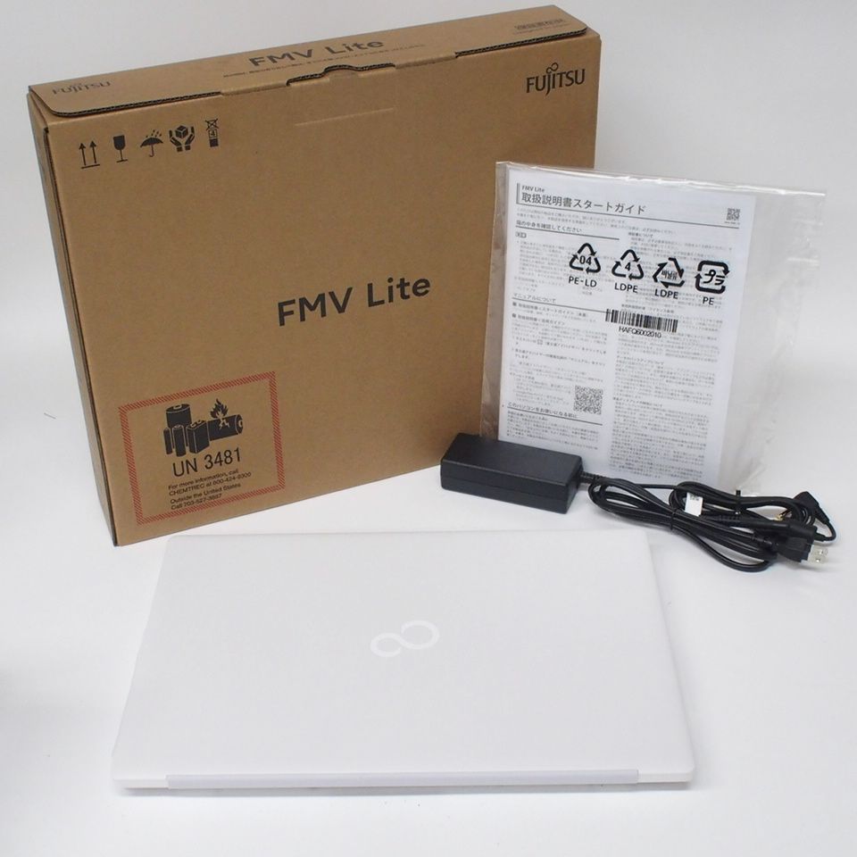 m001 B(100) 未使用保管品 FMV Lite 3515/H1 FMV3515H1W [アーバン