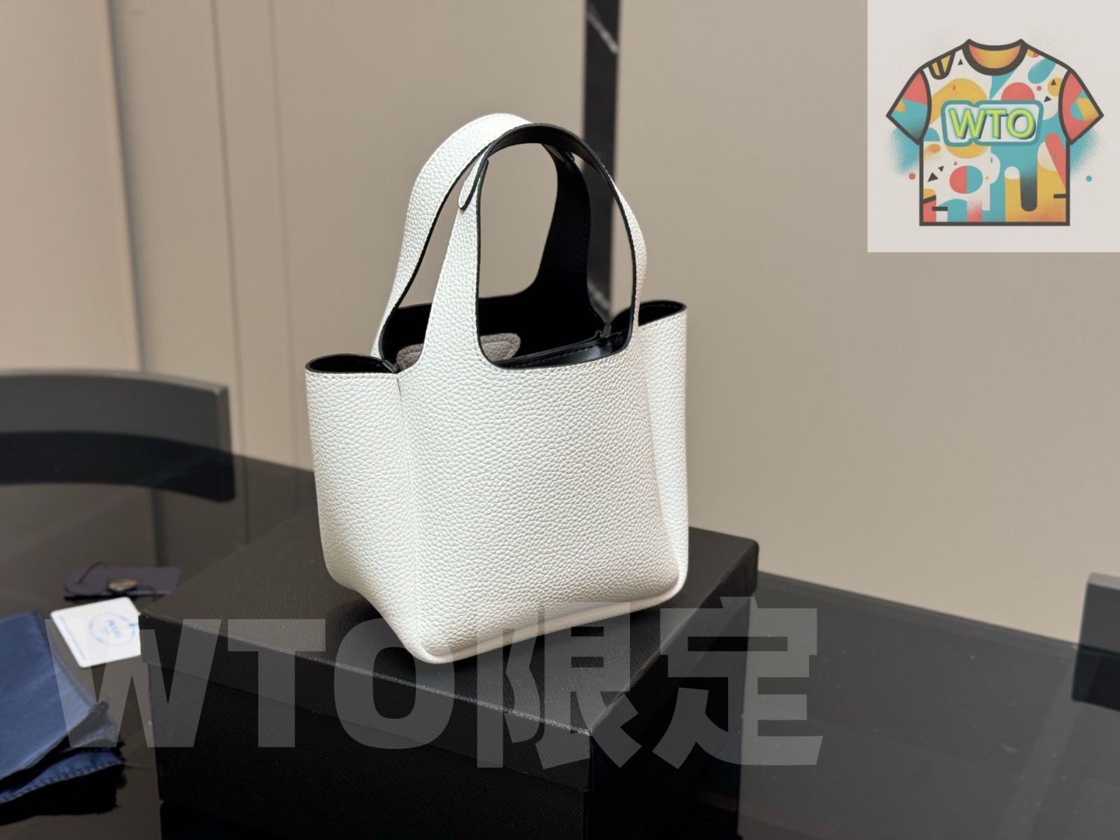 今日特価】Prada 菜籃子 レザー トートバッグ！国内送料無料