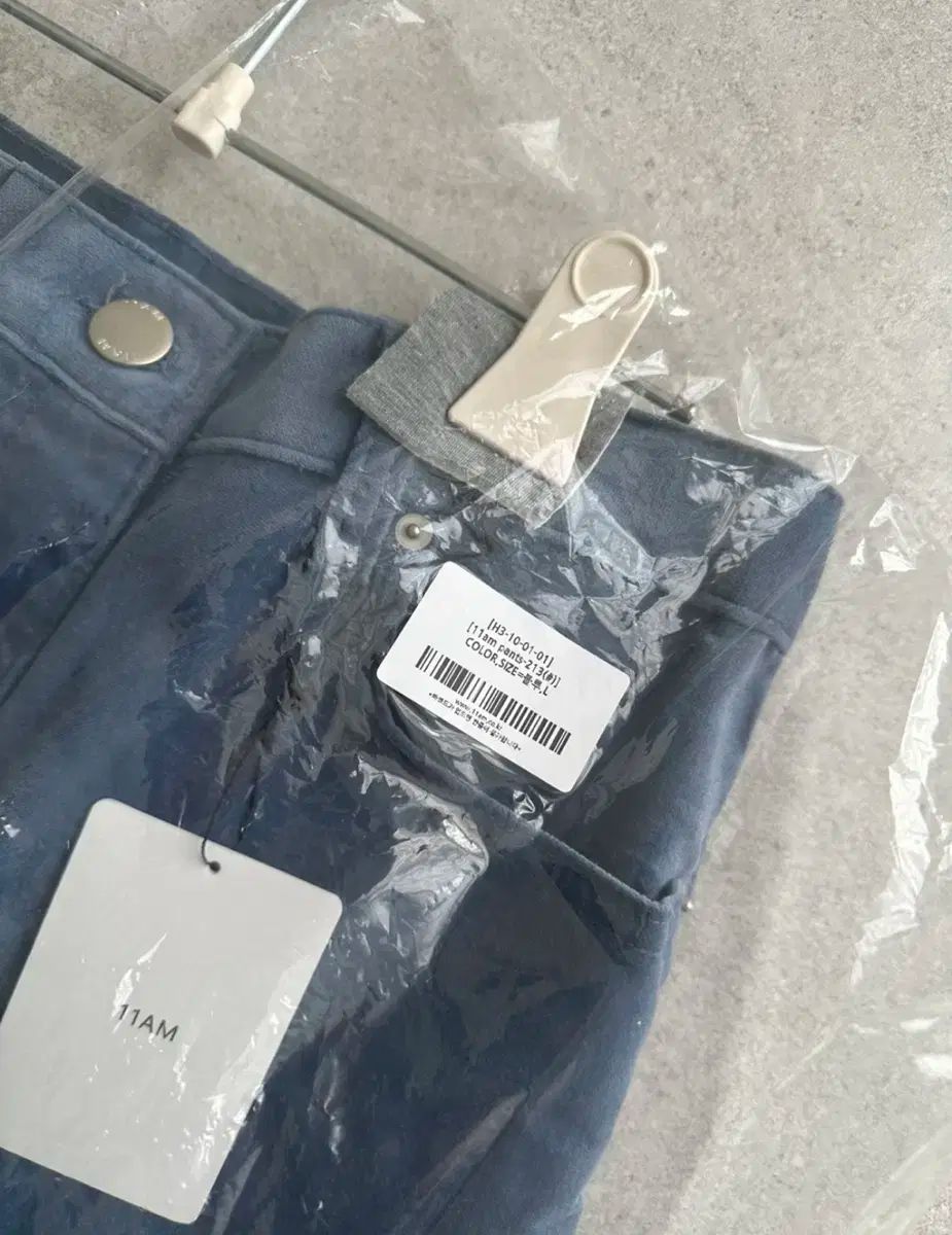 11am pants ー 213 青 L サイズ 15 一万ウォン- 10 1万ウォン DECORATOM_COM_BR