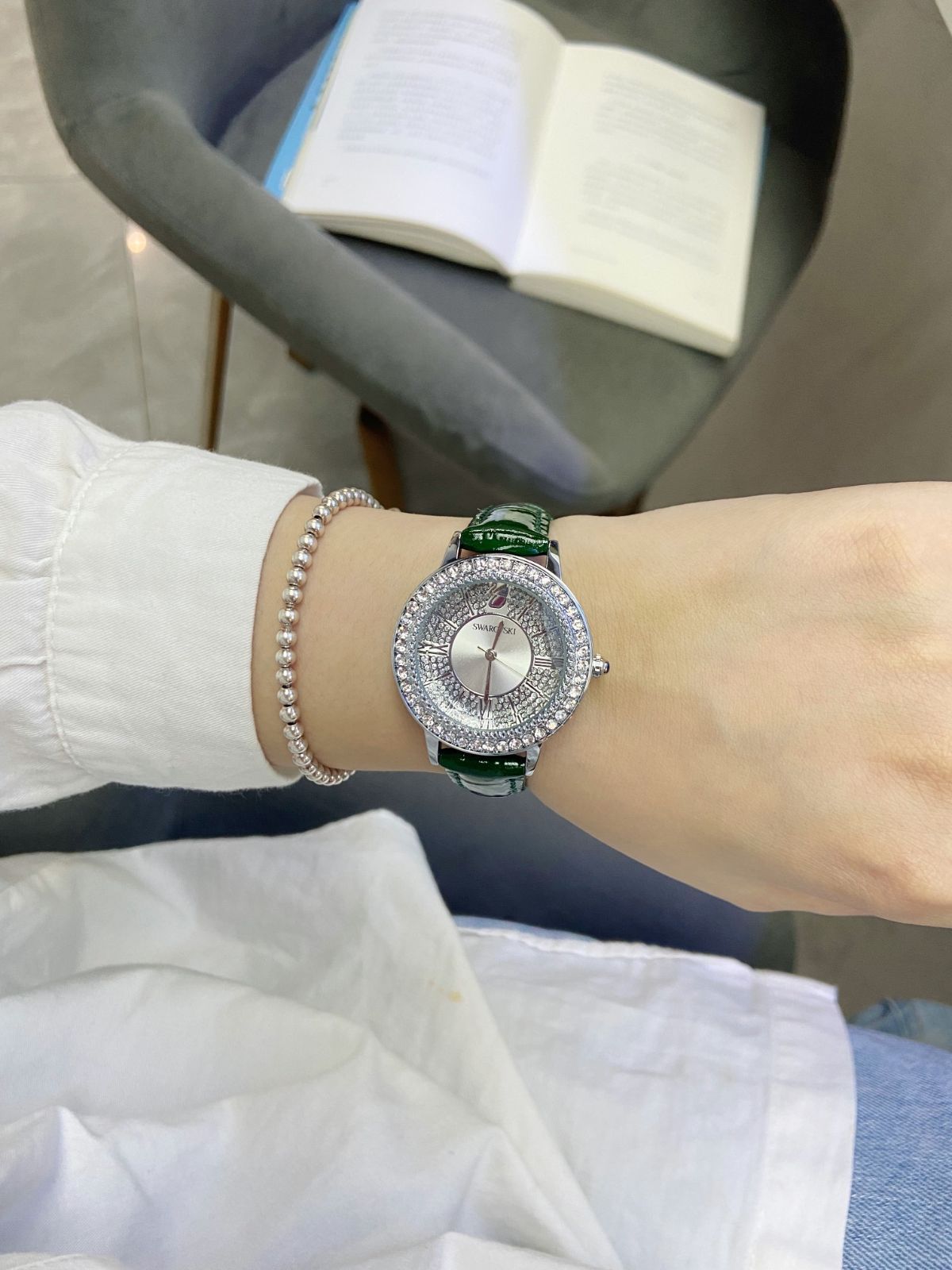 今日特価！施華洛世奇の魅力的な商品 今日特価】スワロフスキー 三件