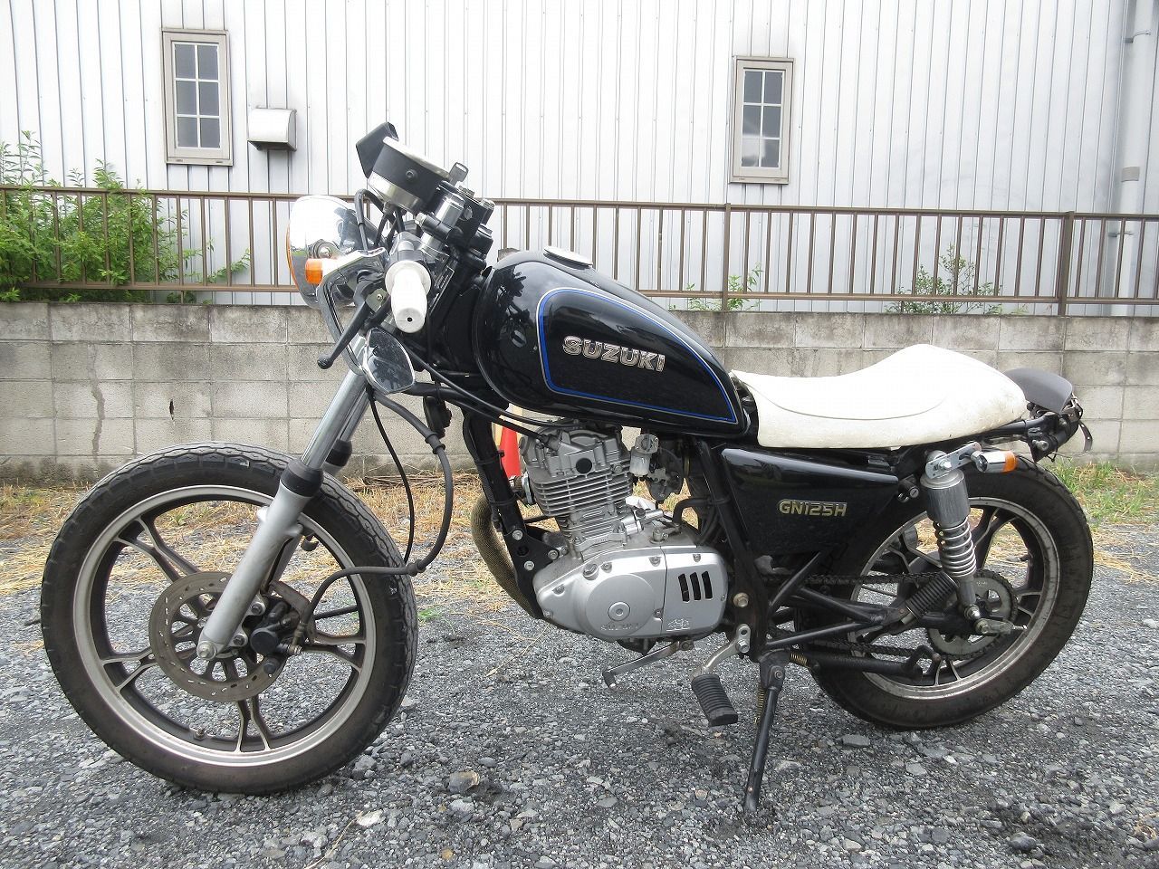 GN125H 純正フロントホイール GN125H 純正フロントホイール