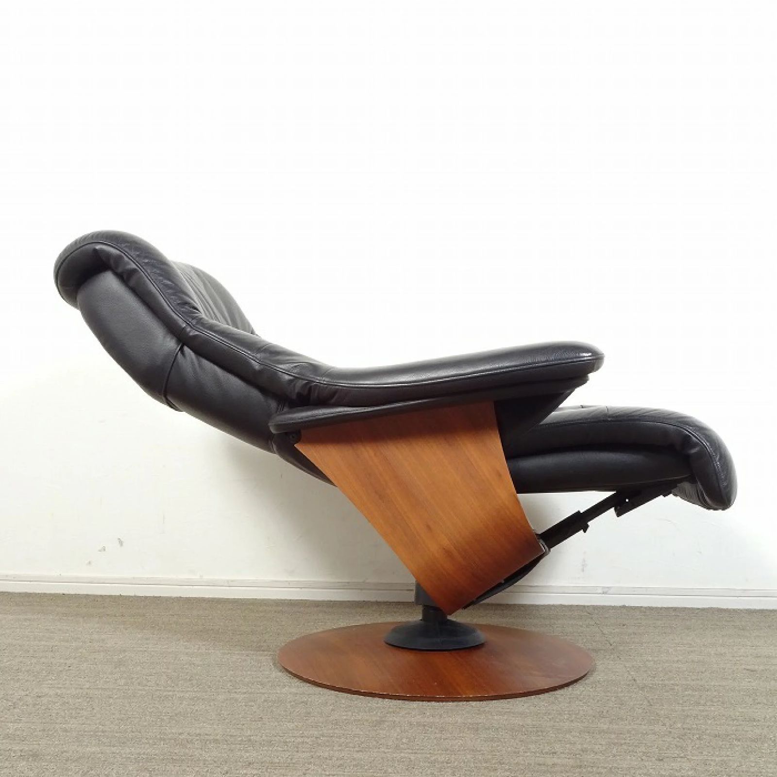 maruni』マルニ アームチェア ラウンジチェア シングルソファ ソファ